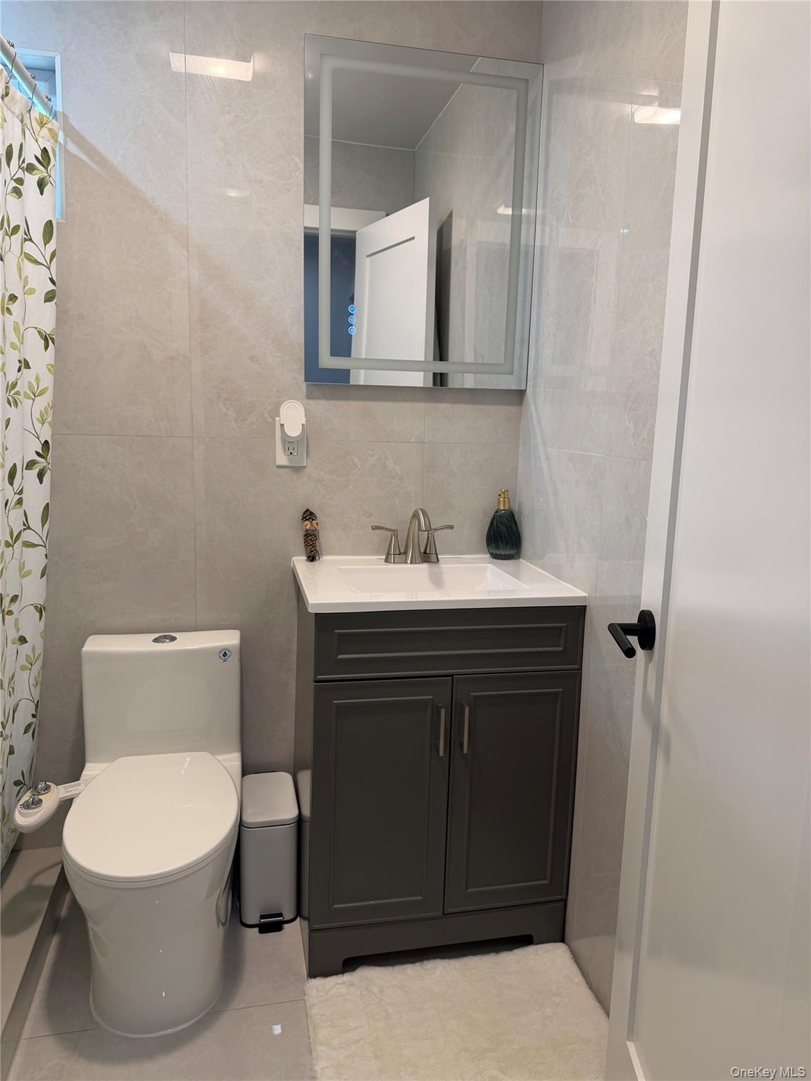 3426 Gomer Street Property Photo 6