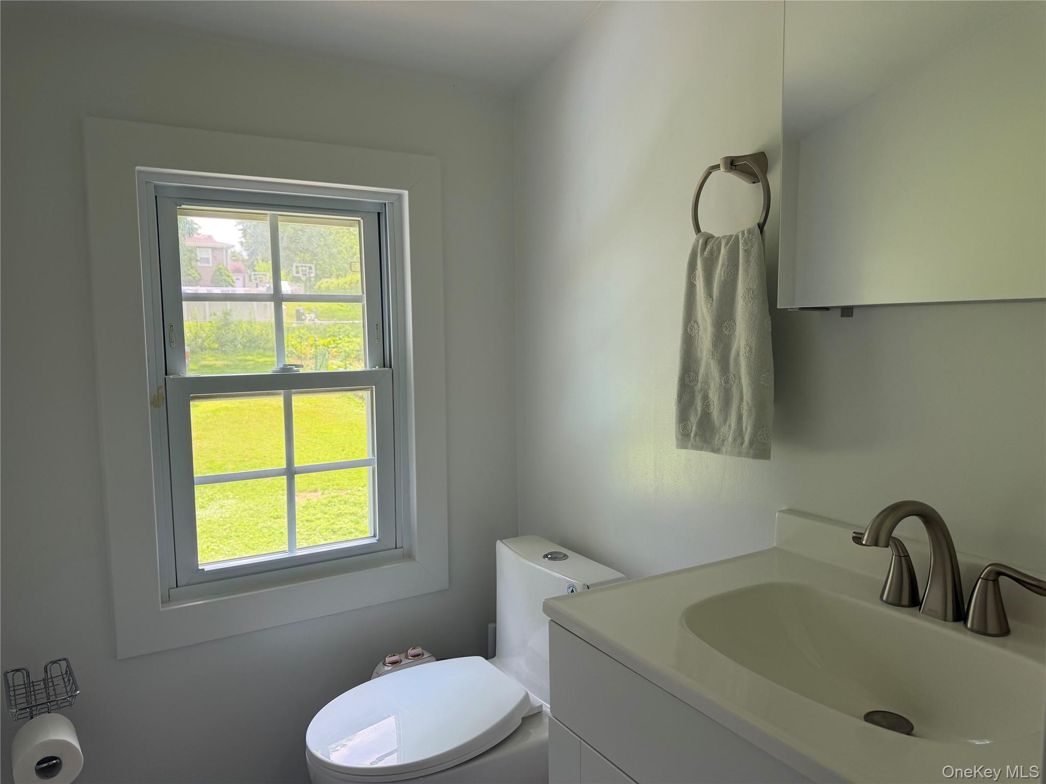 3426 Gomer Street Property Photo 10