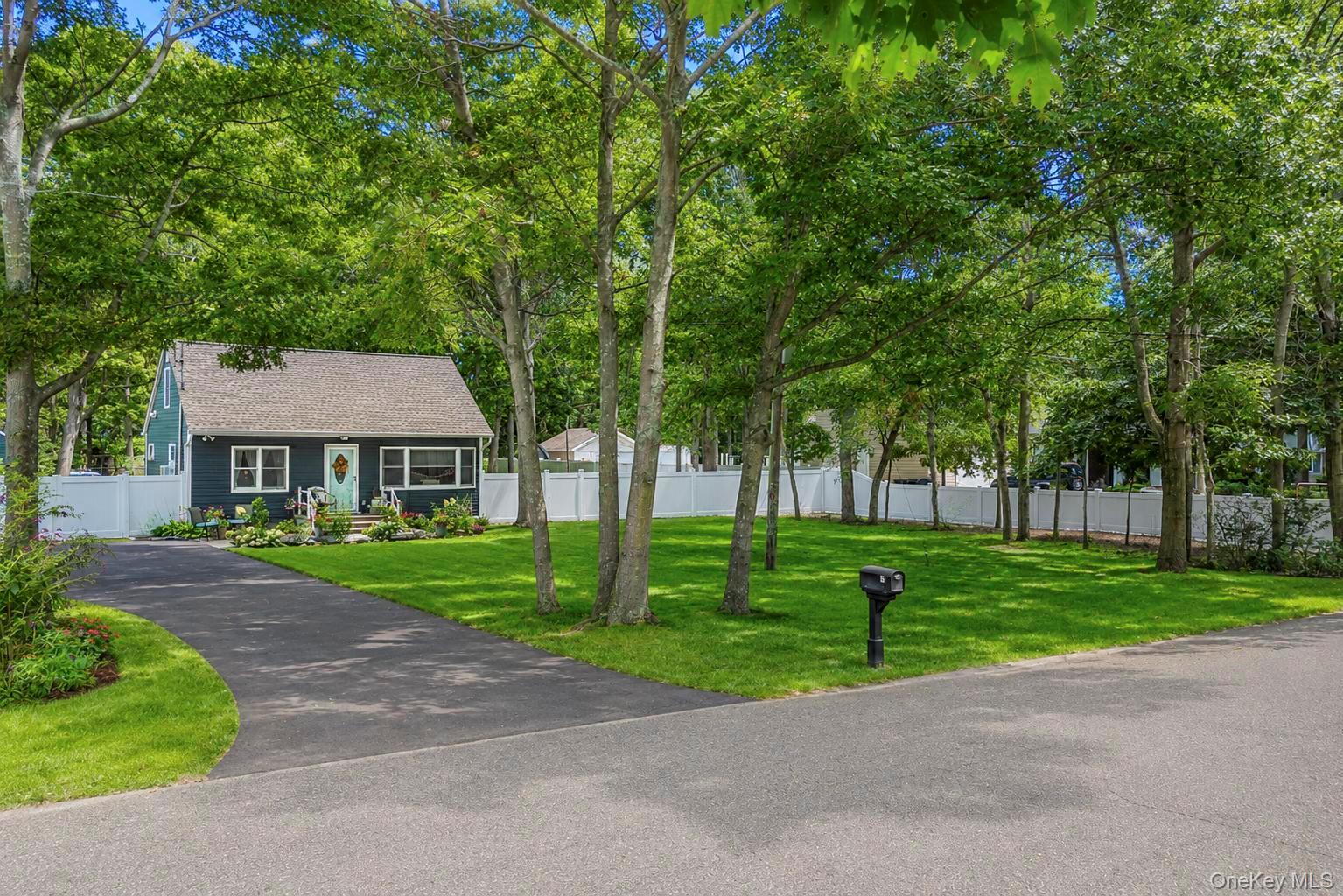 51 Roberts Road Property Photo 1