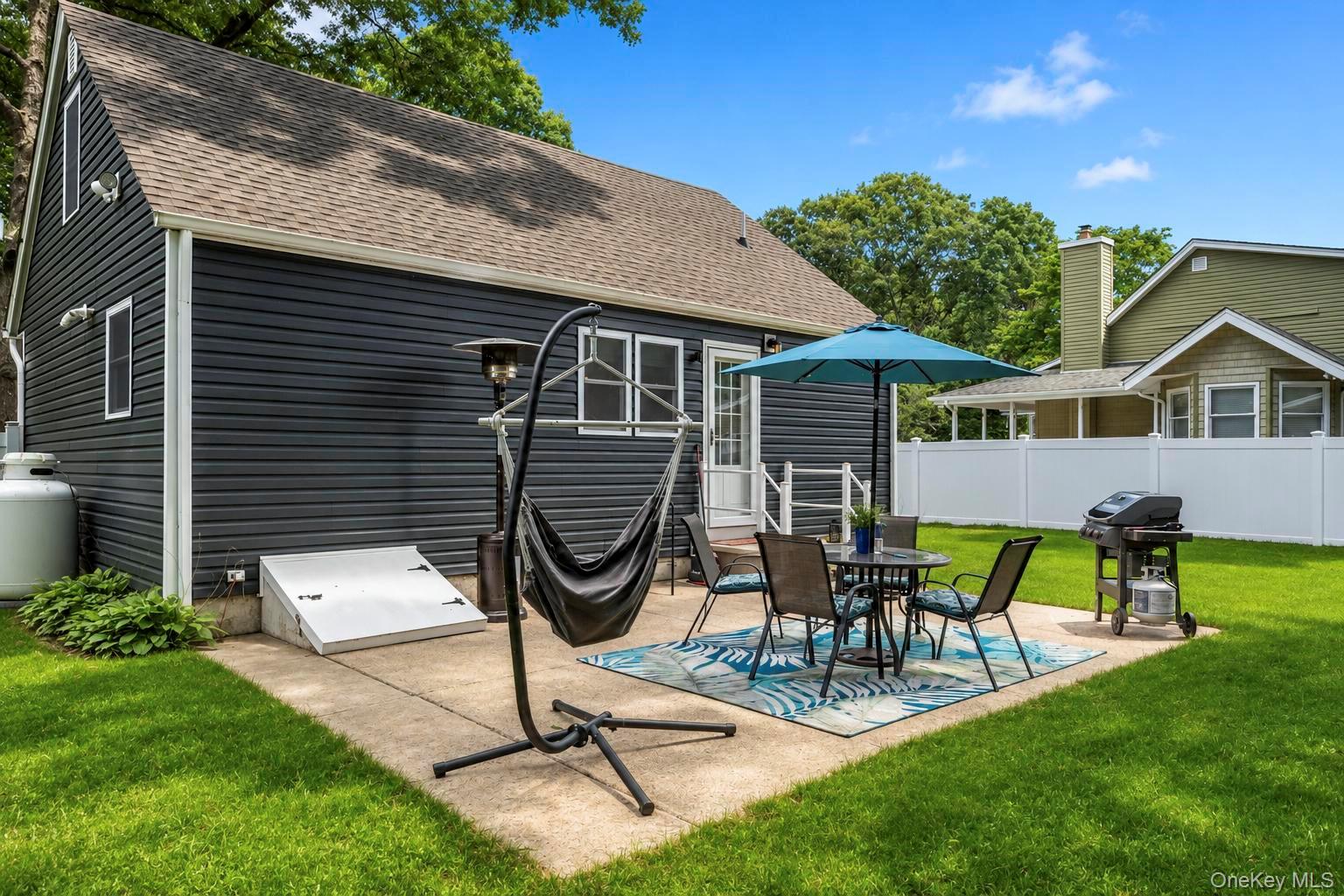 51 Roberts Road Property Photo 10