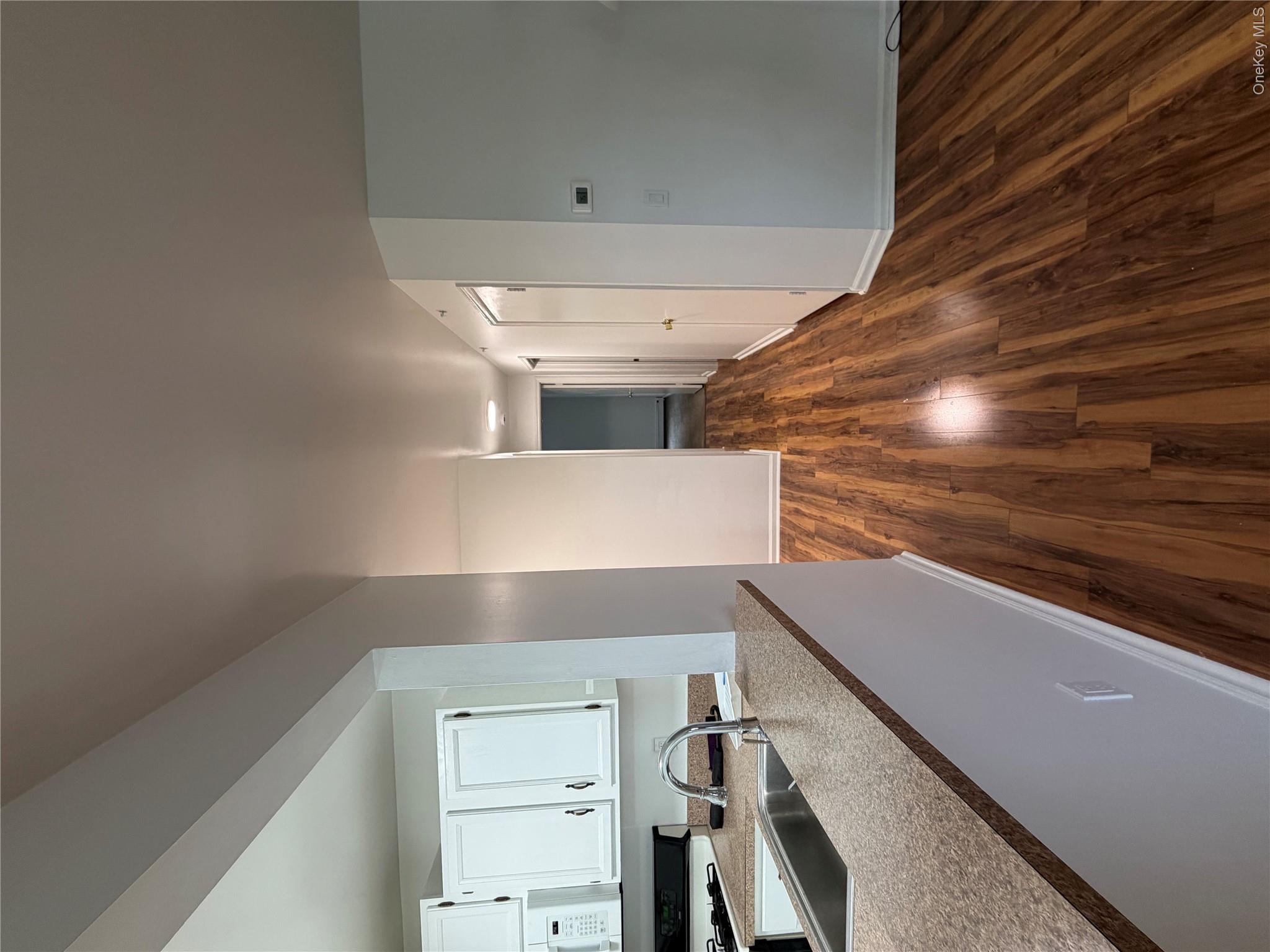 20 Lexington Hill 4 Property Photo 1