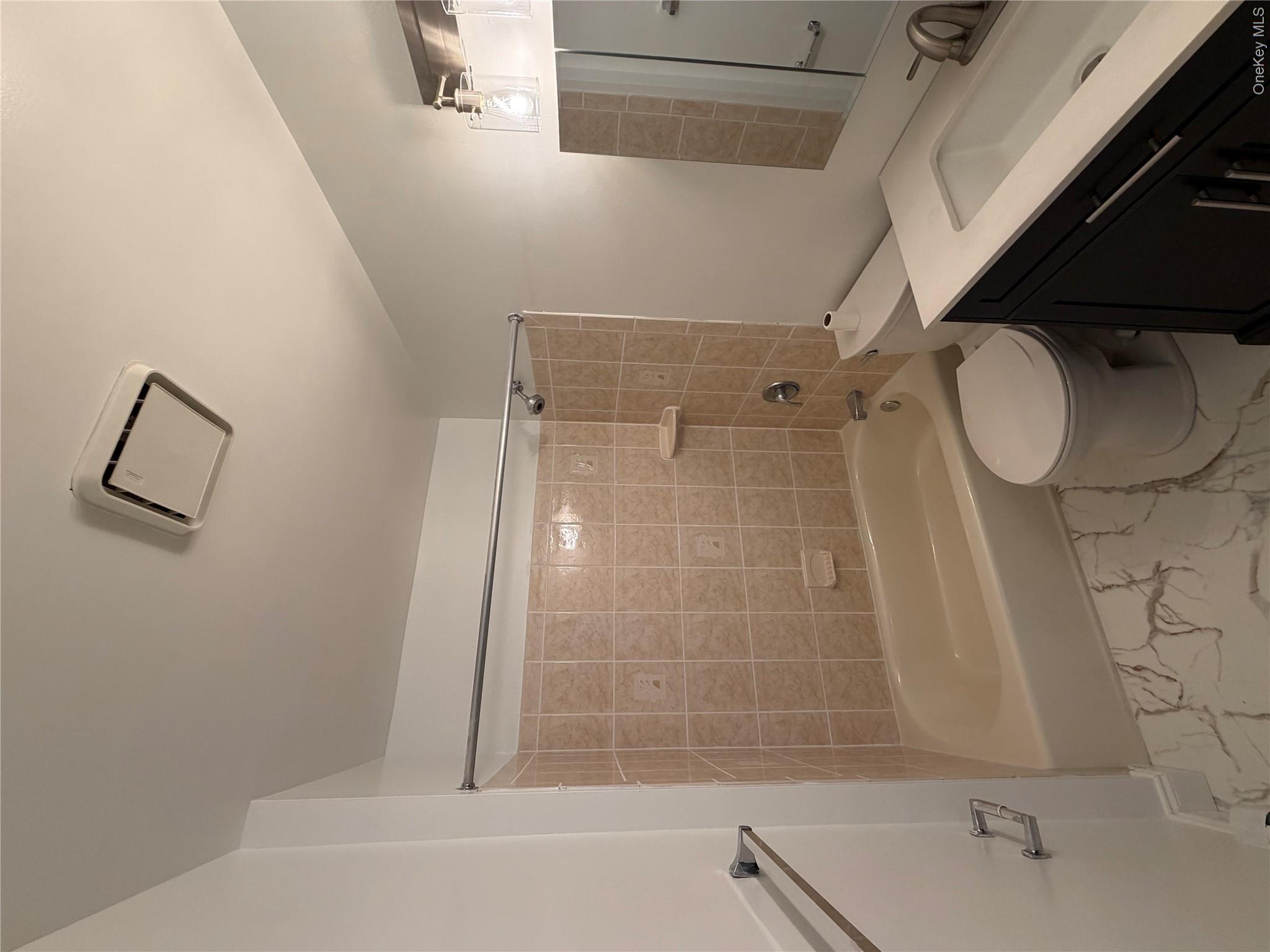 20 Lexington Hill 4 Property Photo 8