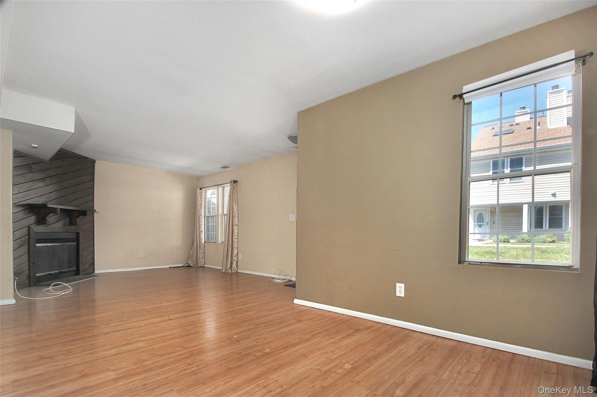 2921 Whispering Hills Property Photo 14