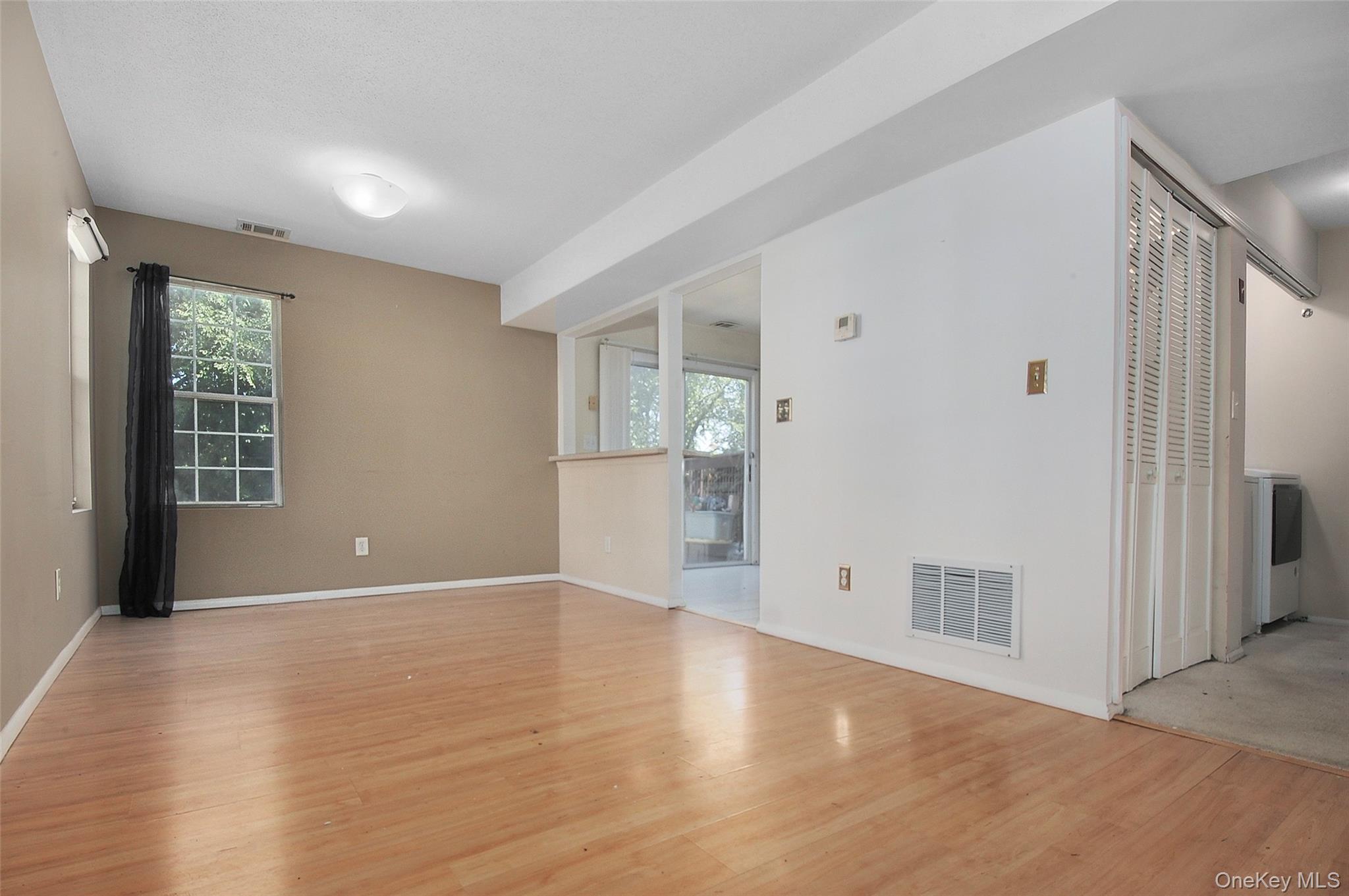 2921 Whispering Hills Property Photo 16