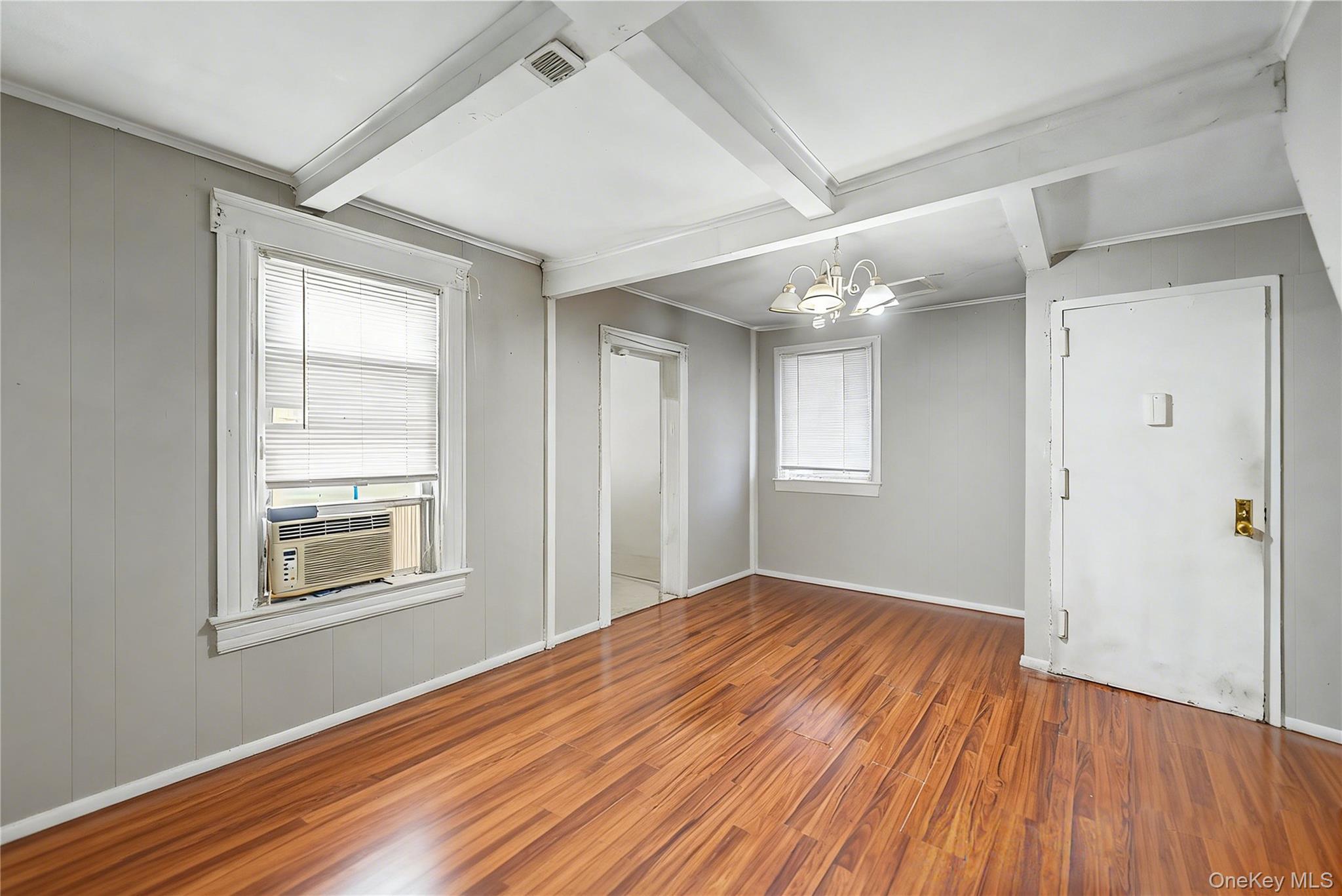 111-83 43rd Avenue Property Photo 9