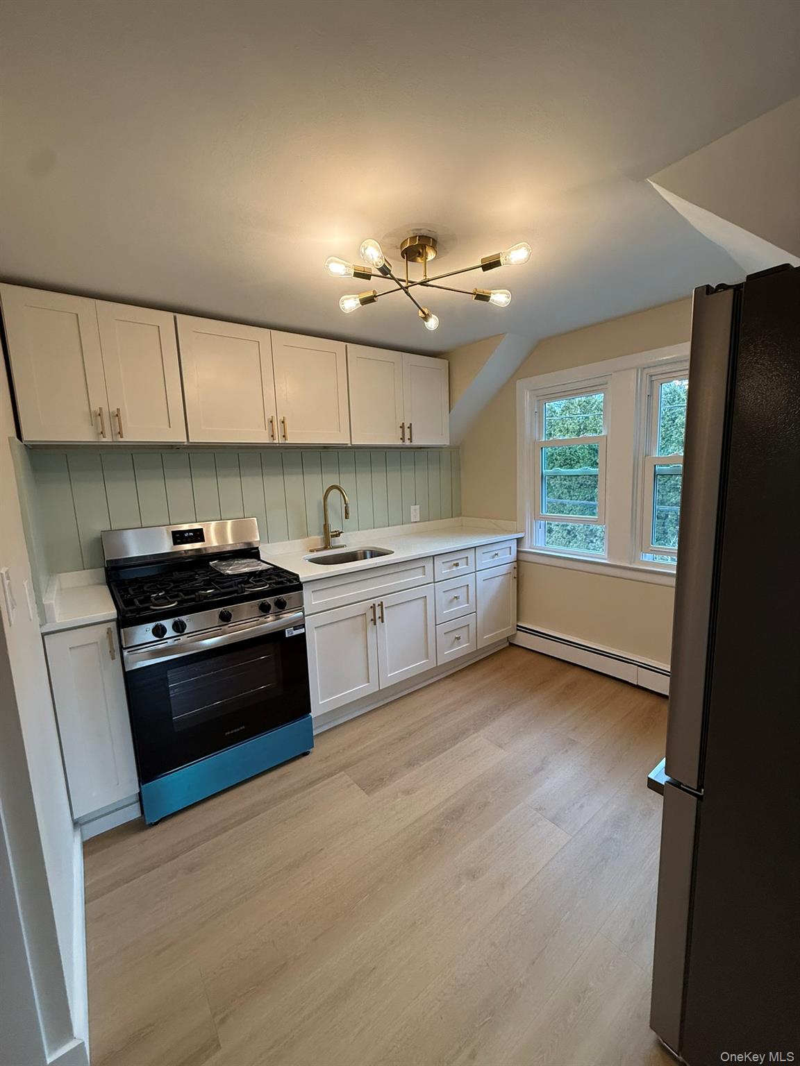 443 North Country Rd Property Photo 15