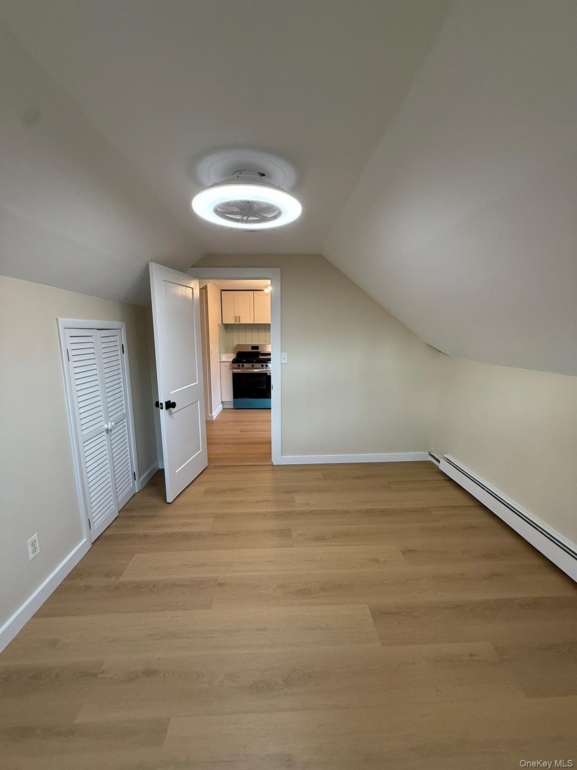 443 North Country Rd Property Photo 18