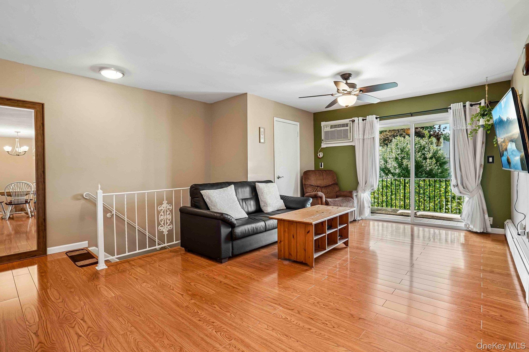 15 Doxbury Lane Property Photo 4