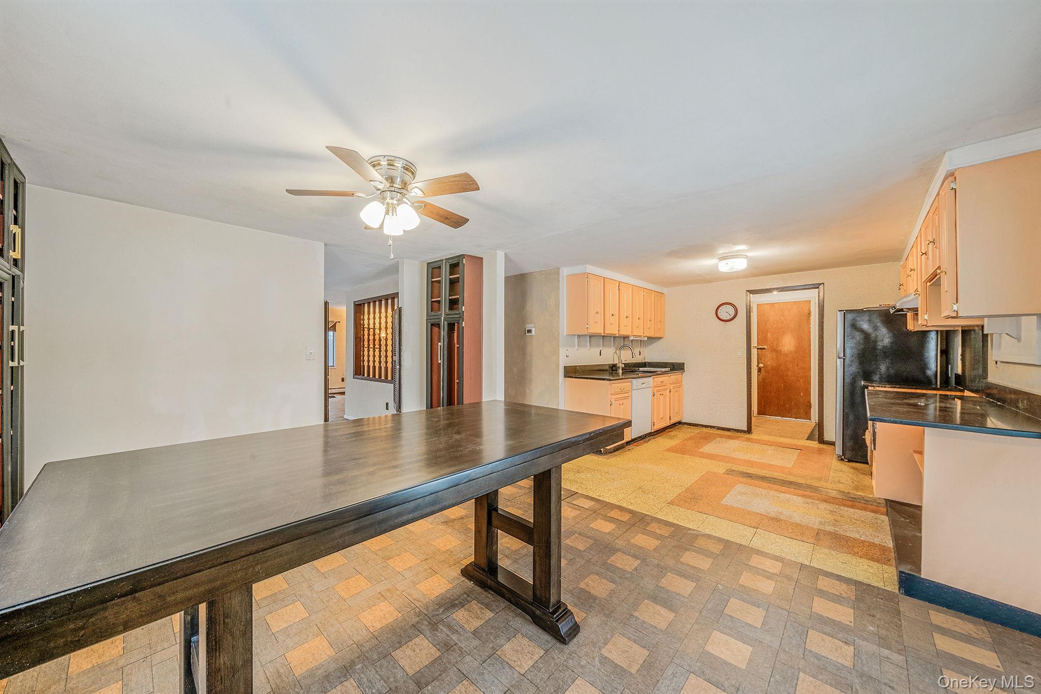 22 Meyer Lane Property Photo 18