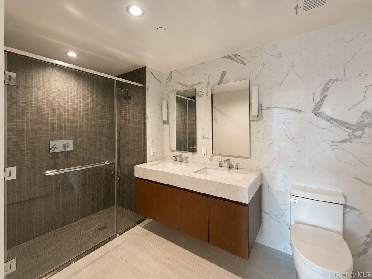 138-35 39th Avenue 6h Property Photo 6