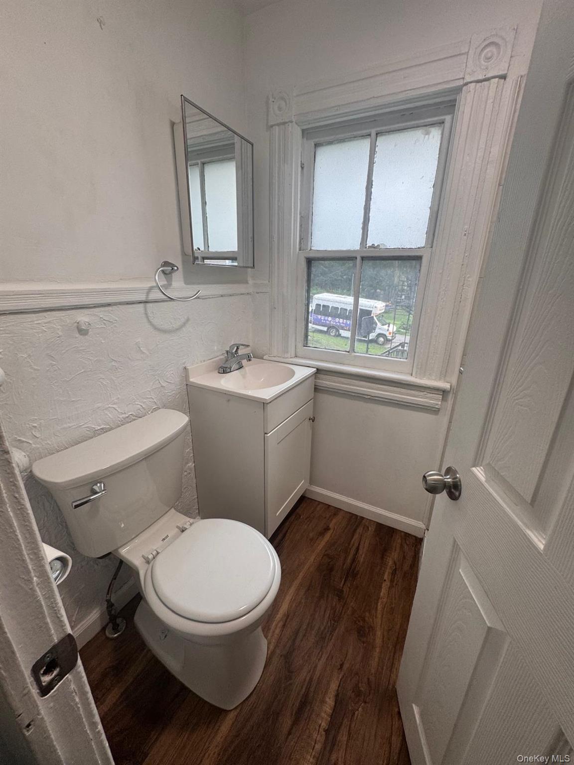 215 N Hamilton Street 2 Property Photo 8