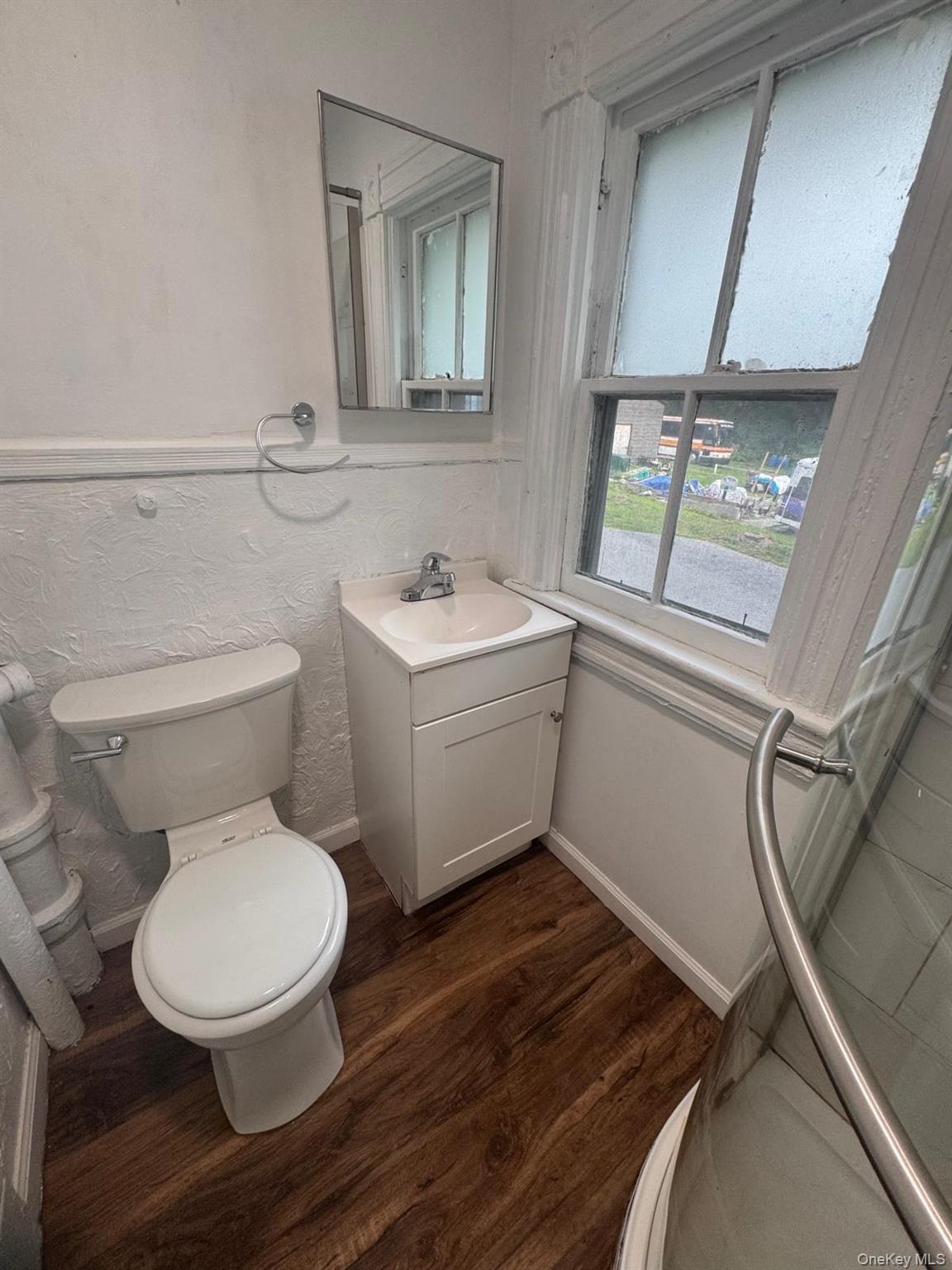 215 N Hamilton Street 2 Property Photo 9