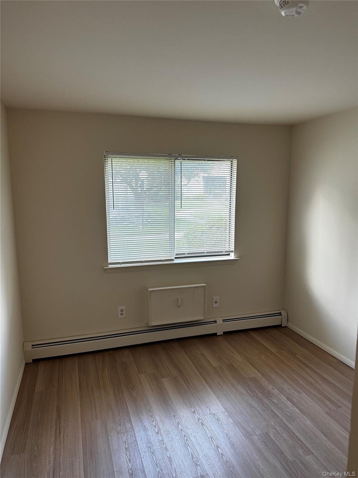 3575 Strang Boulevard B Property Photo 6