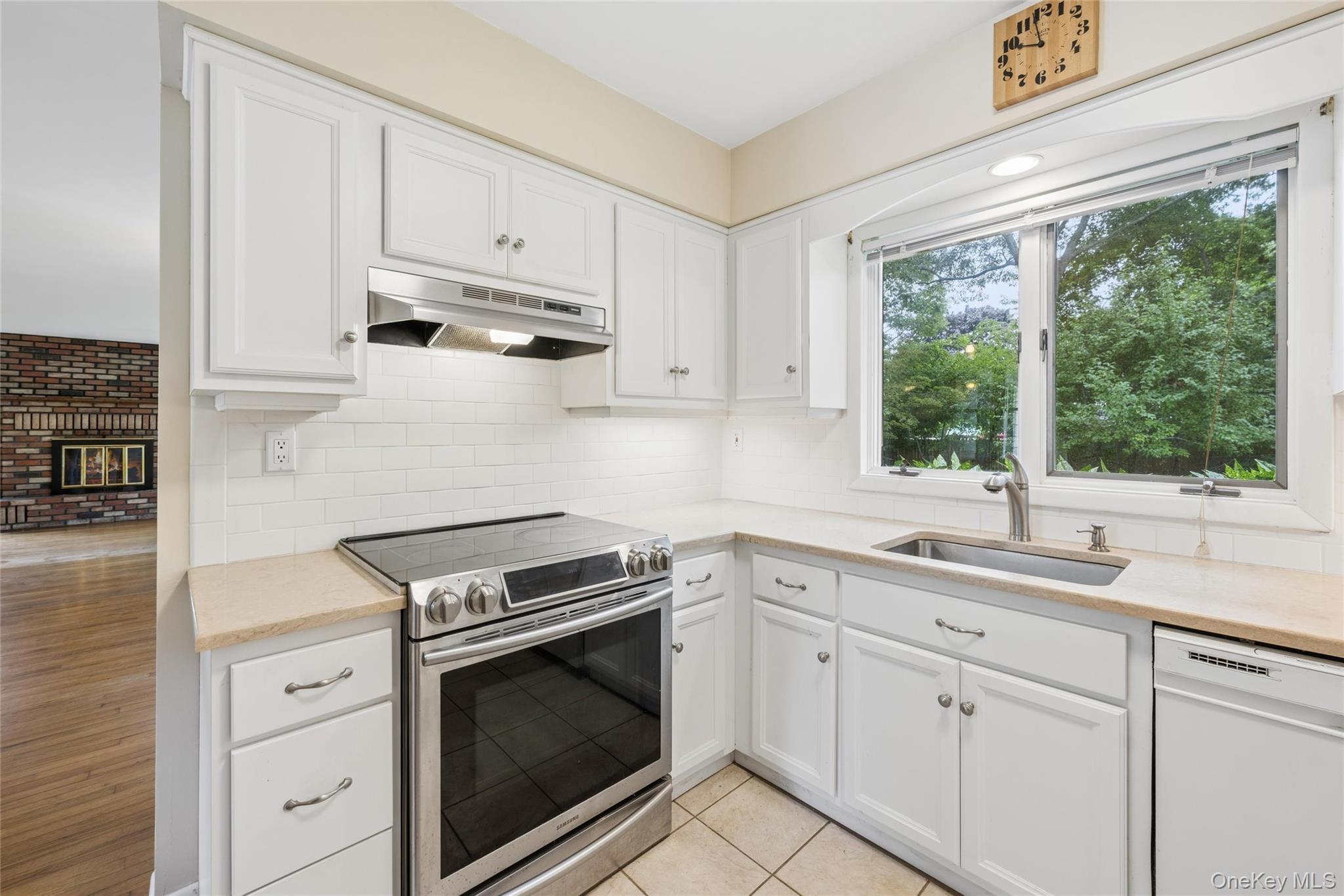 23 Argonne Road Property Photo 4