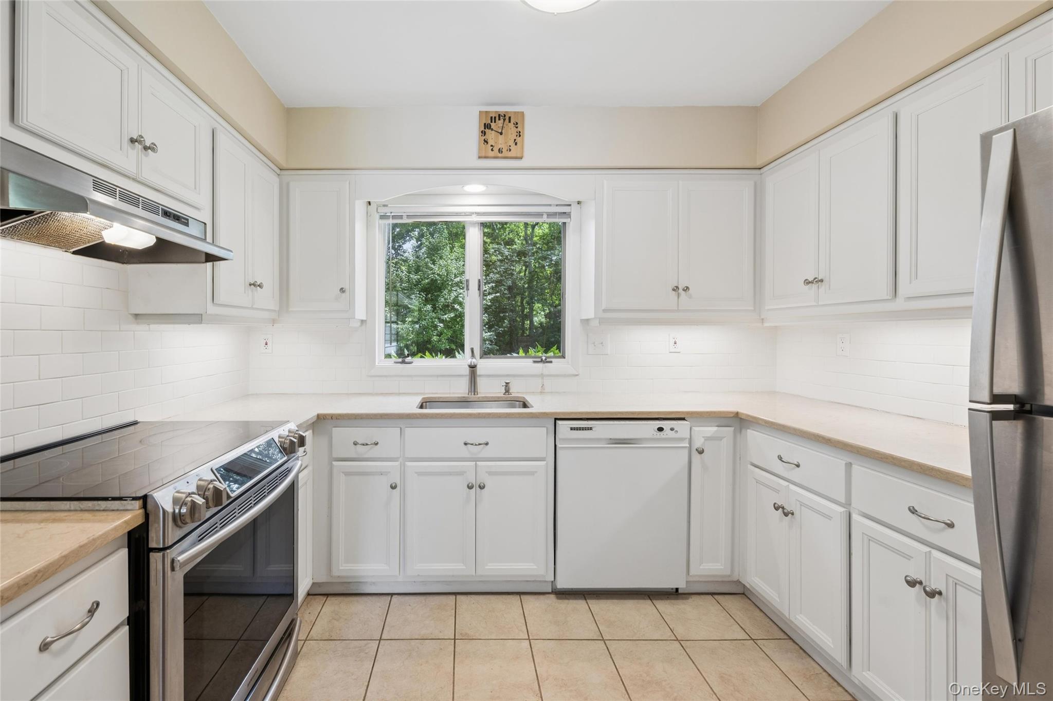 23 Argonne Road Property Photo 6