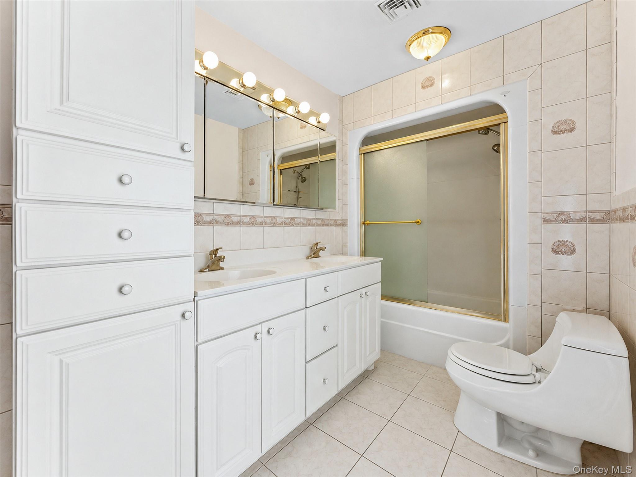 871 Rockaway Avenue Property Photo 26