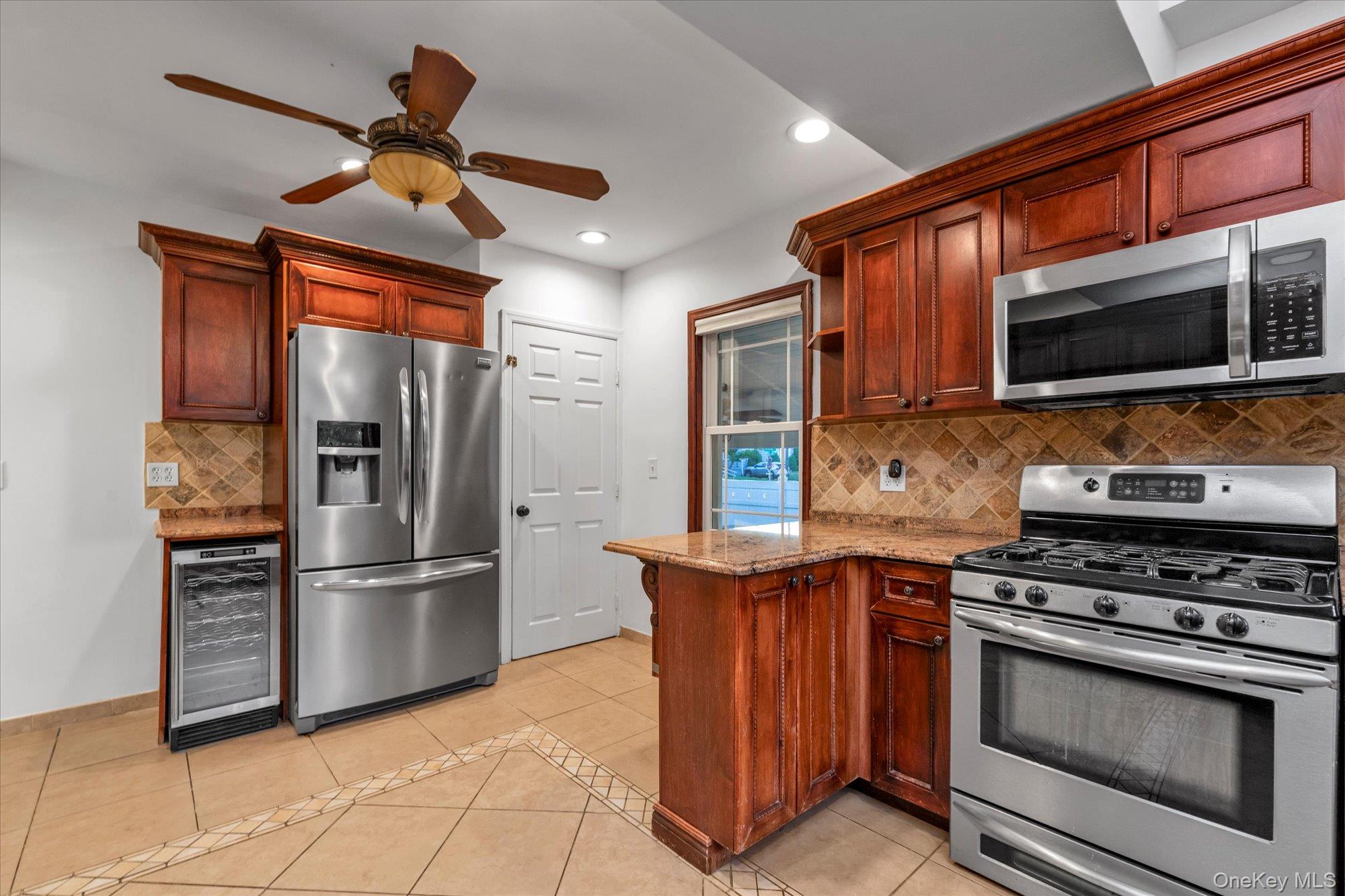 265 Jefferson Street Property Photo 7