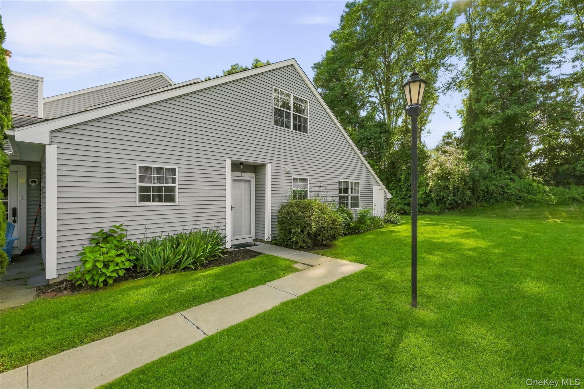 10 Evergreen Way Property Photo 3