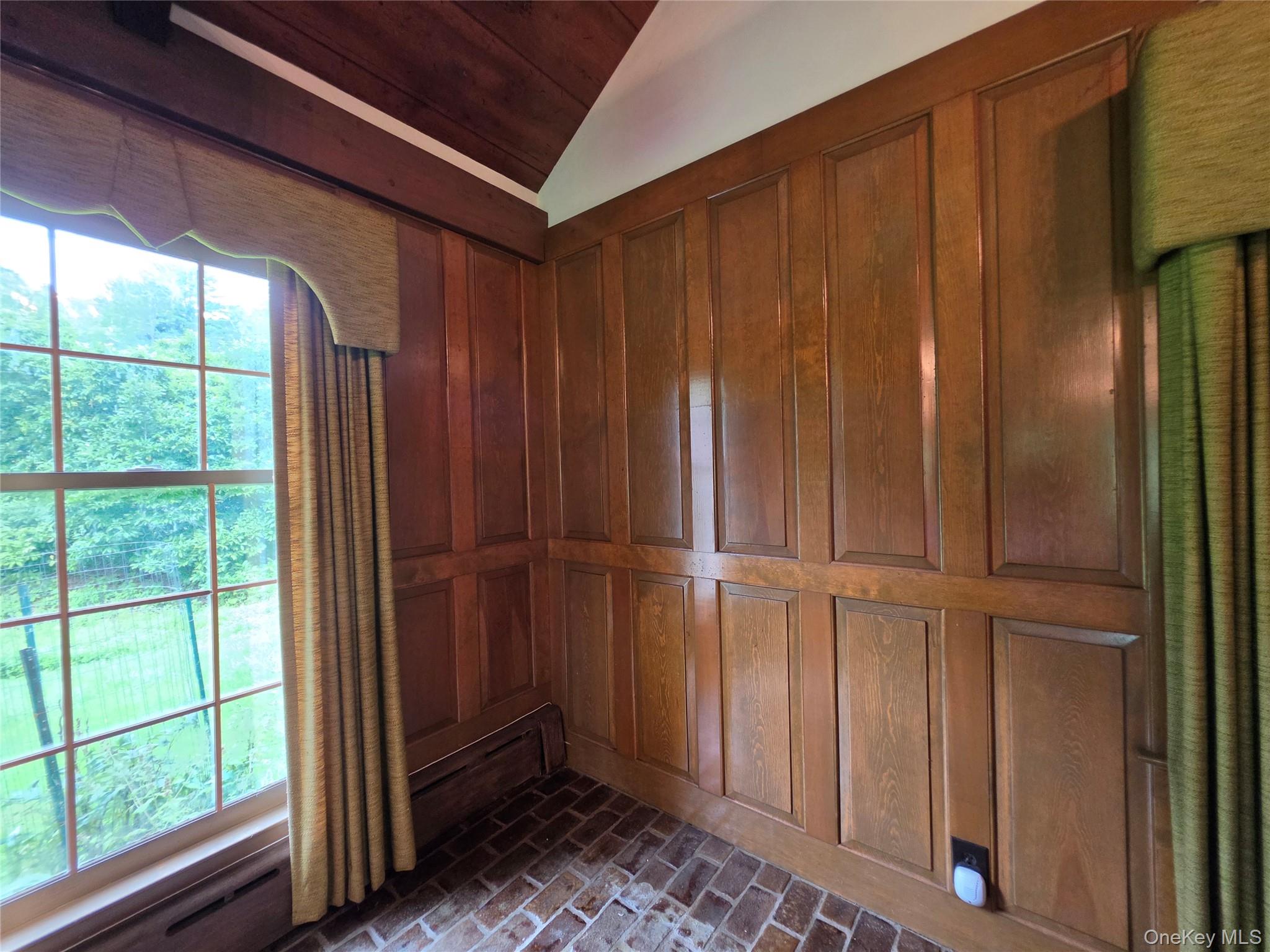 600 Jeffersonville North Branch Road Property Photo 20