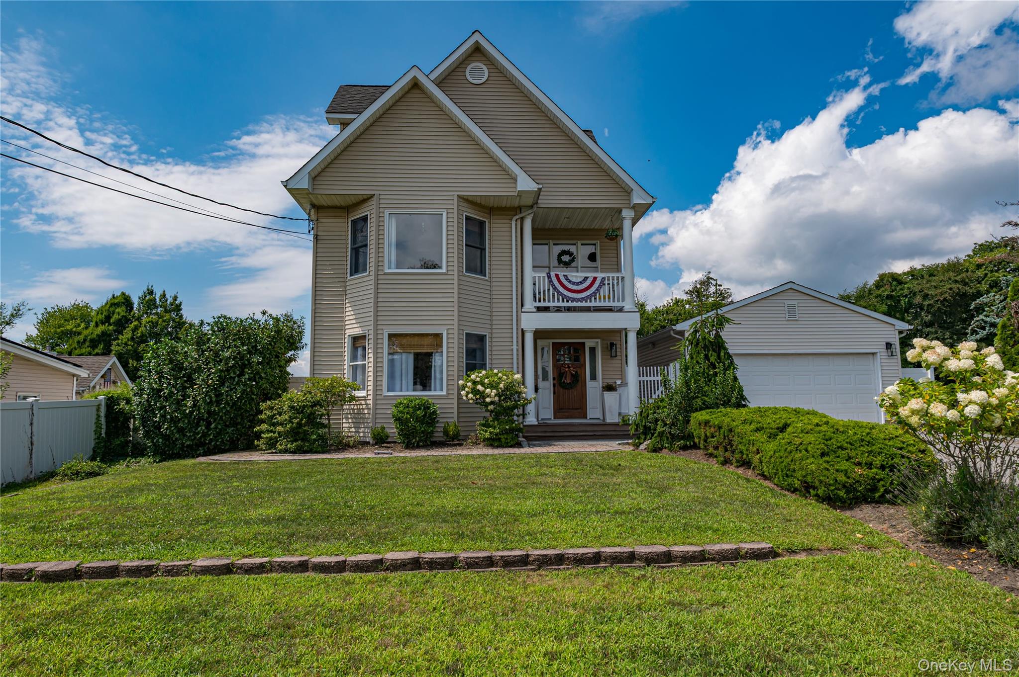 406 Vanderbilt Boulevard Property Photo 1