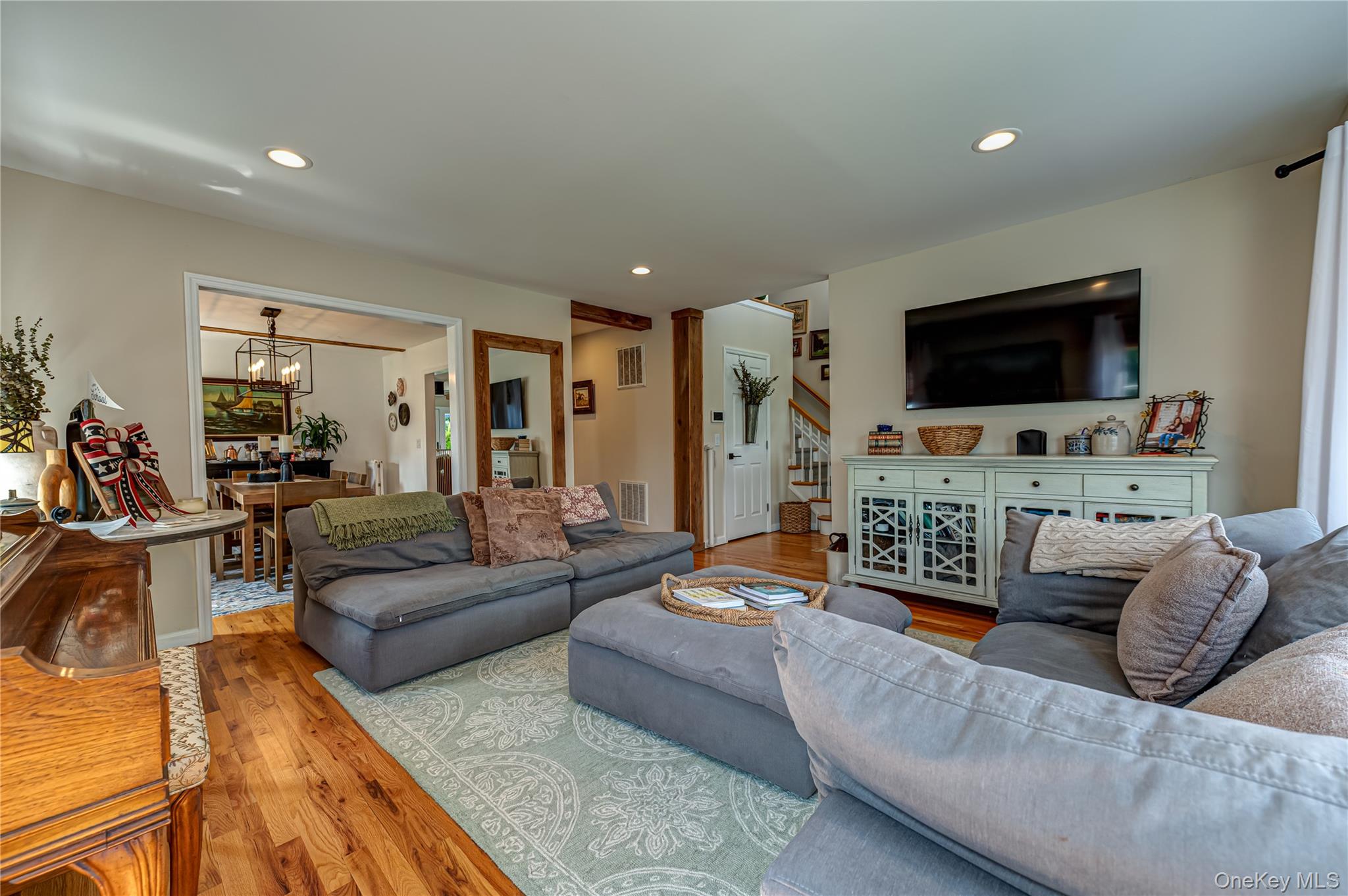 406 Vanderbilt Boulevard Property Photo 5