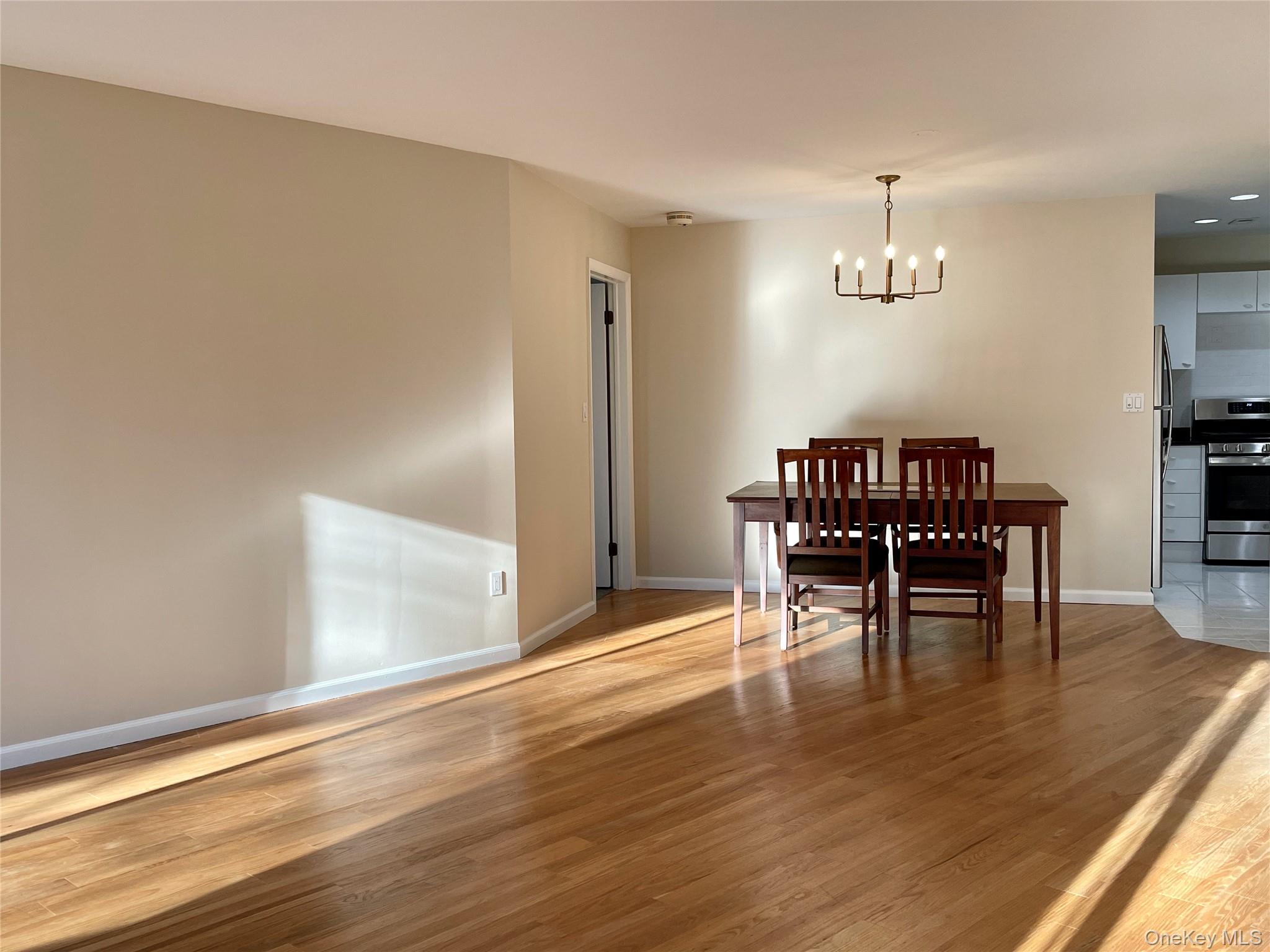 24 Ray Place 3-5 Property Photo 5