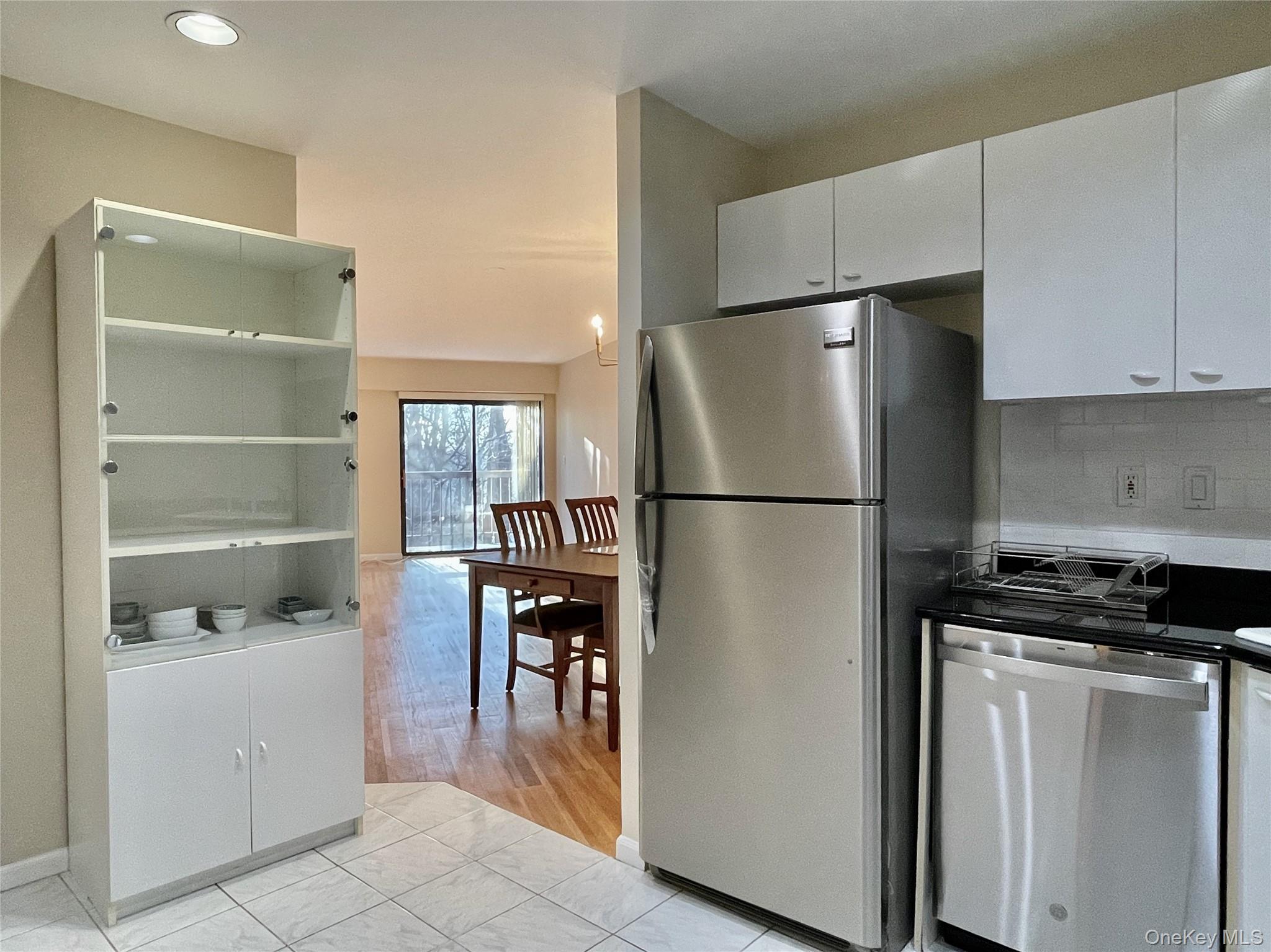24 Ray Place 3-5 Property Photo 11