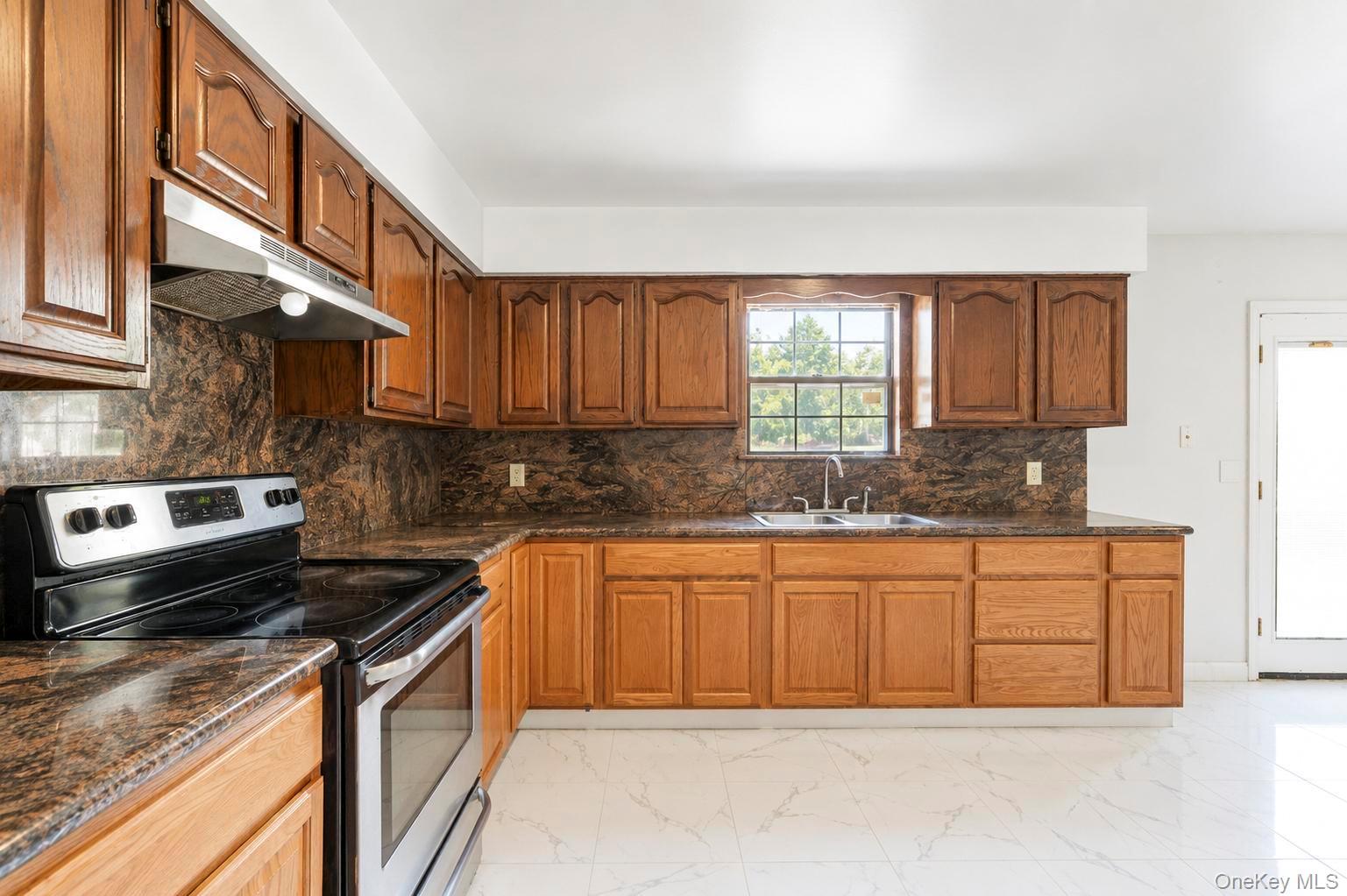 43 Harrison Drive Property Photo 10