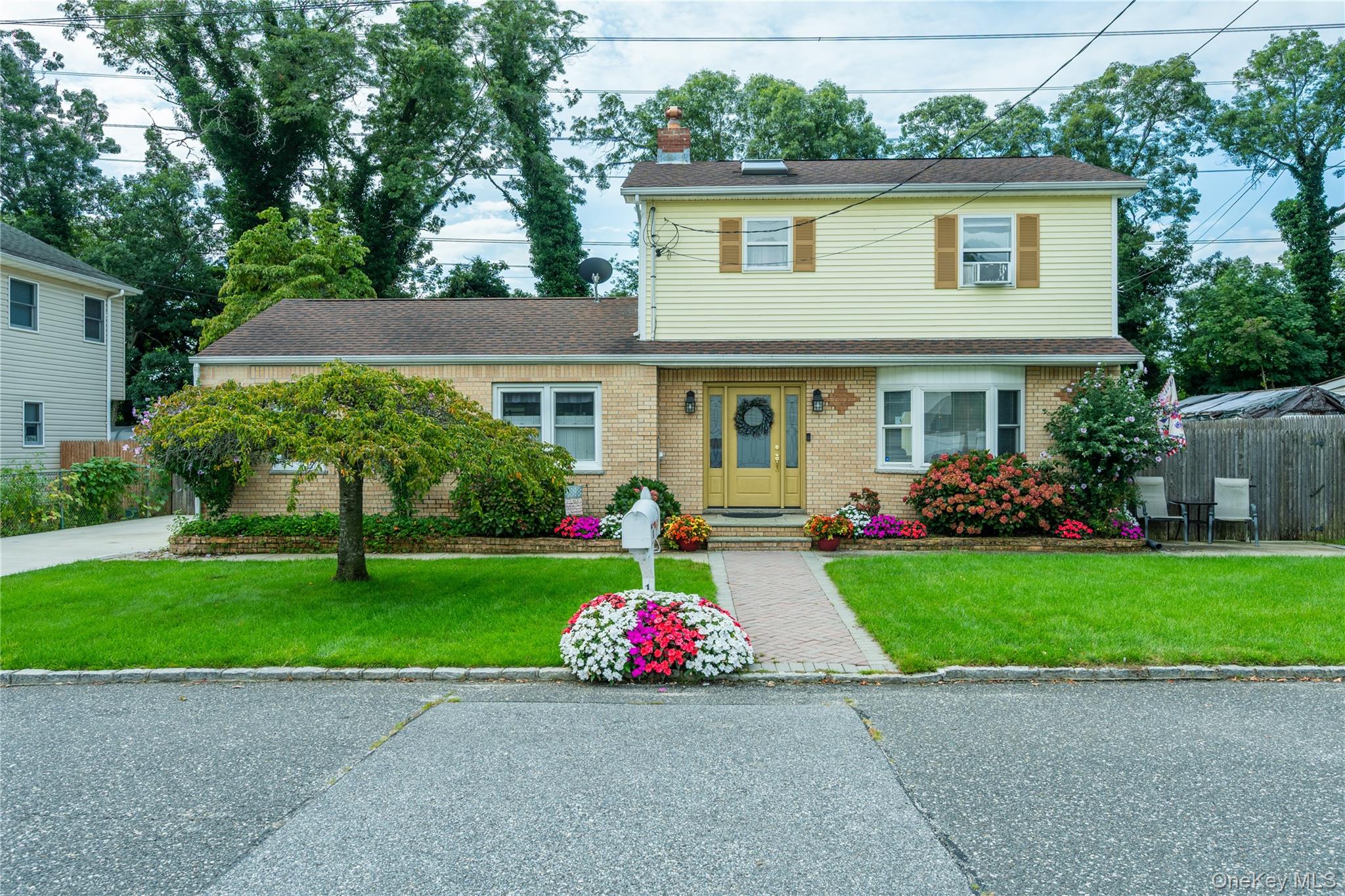 16 12th Street Property Photo 1
