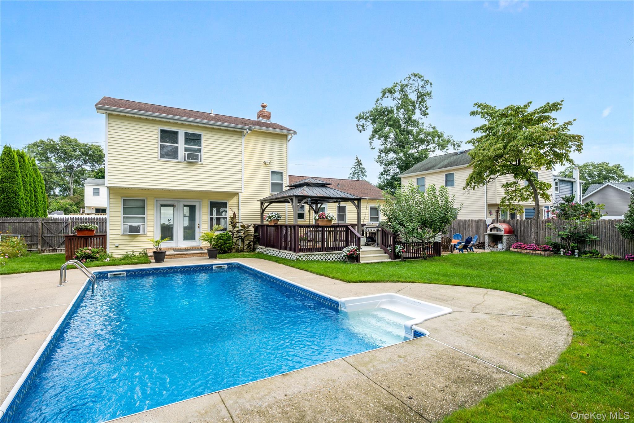 16 12th Street Property Photo 4
