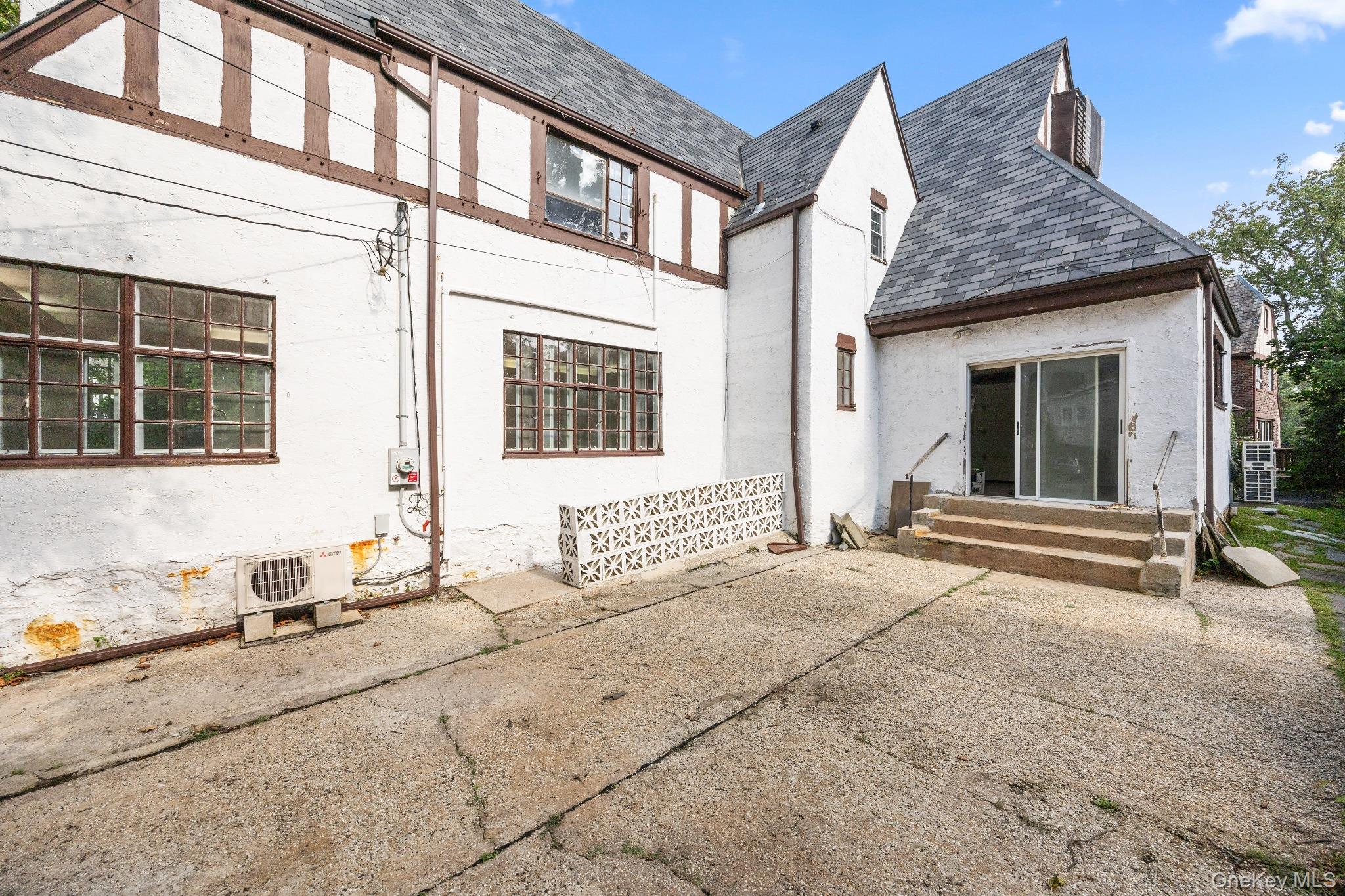 2 Byworth Road Property Photo 33