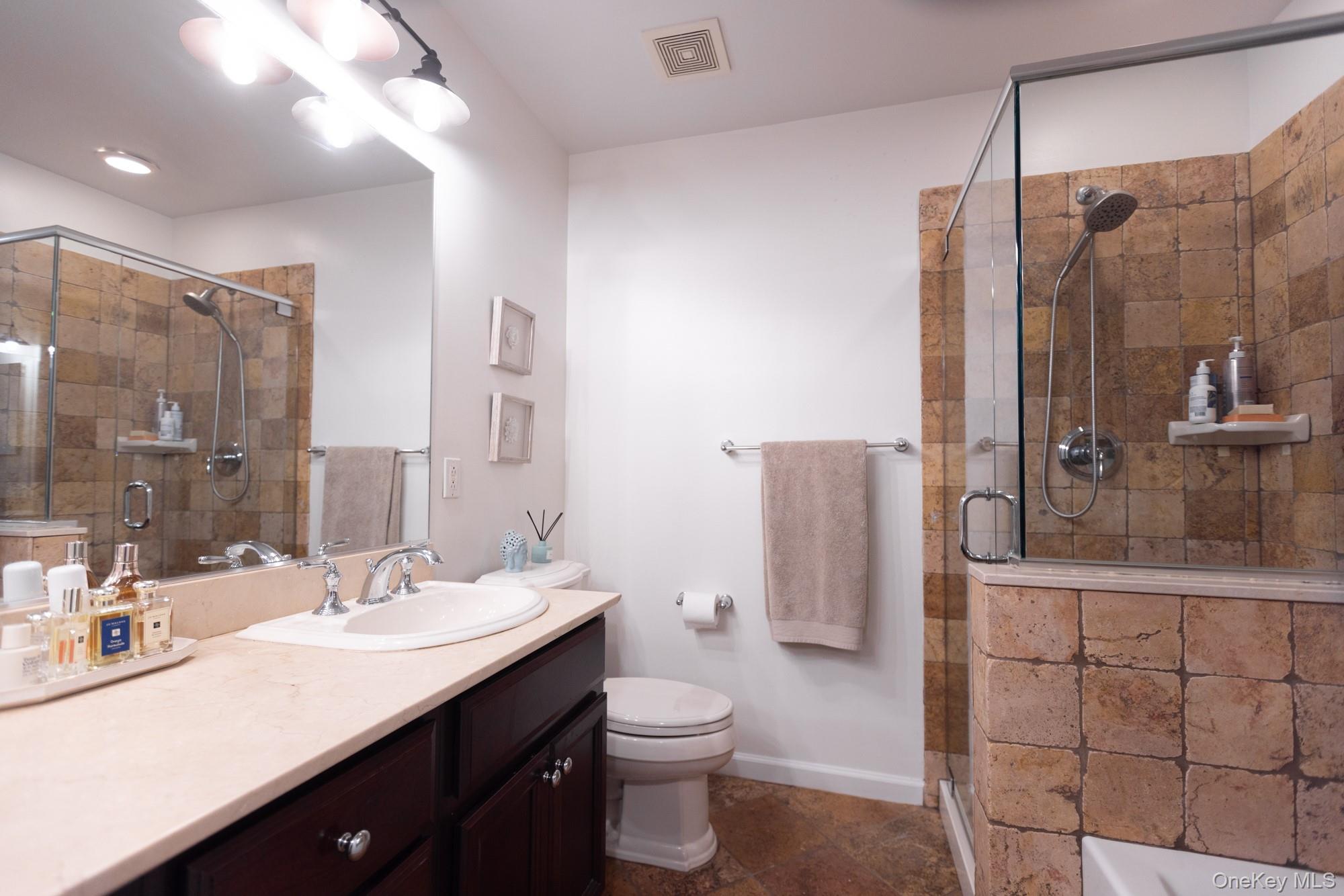 32 Bridge Lane Property Photo 13
