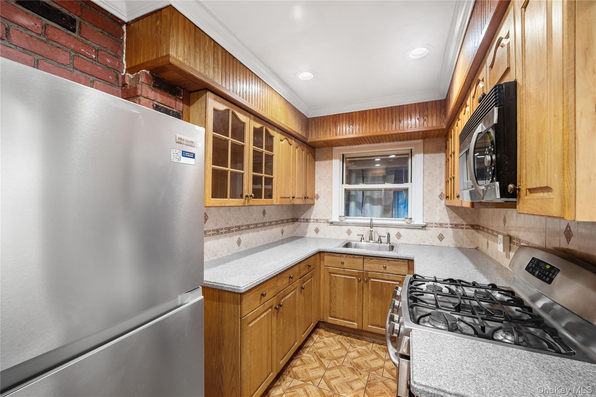 4225 Wilder Avenue Property Photo 4