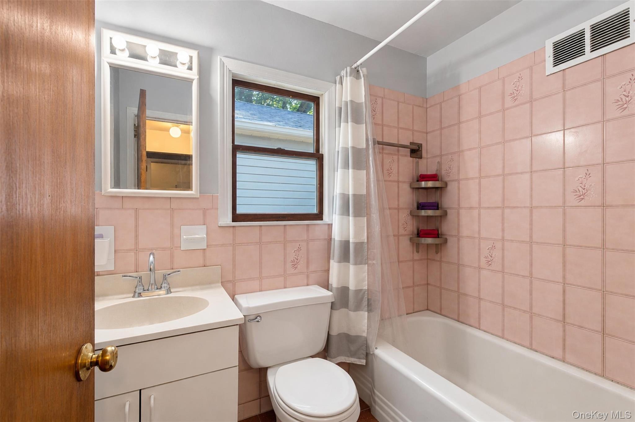6 Hillside Avenue Property Photo 17