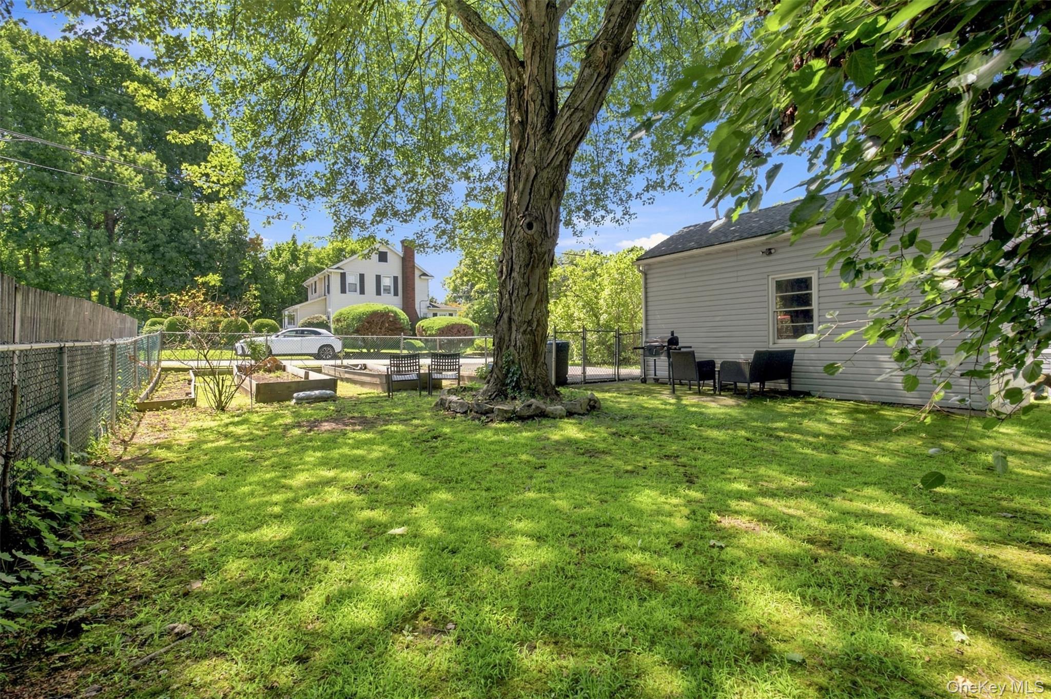 6 Hillside Avenue Property Photo 24
