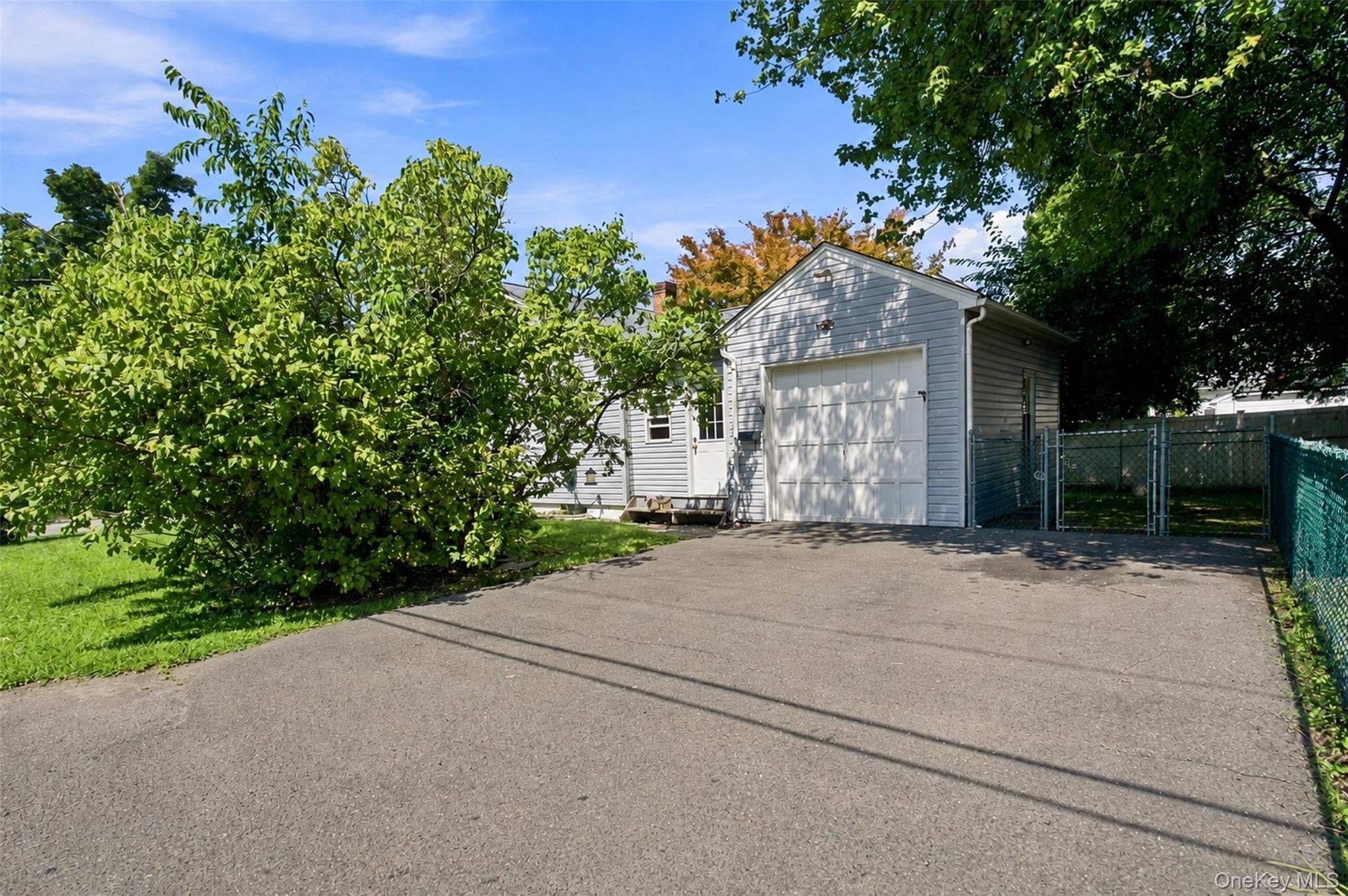 6 Hillside Avenue Property Photo 26