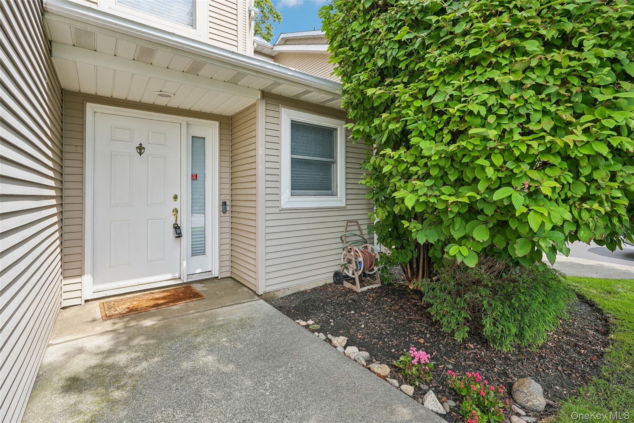 164 N Route 303 2 Property Photo 3