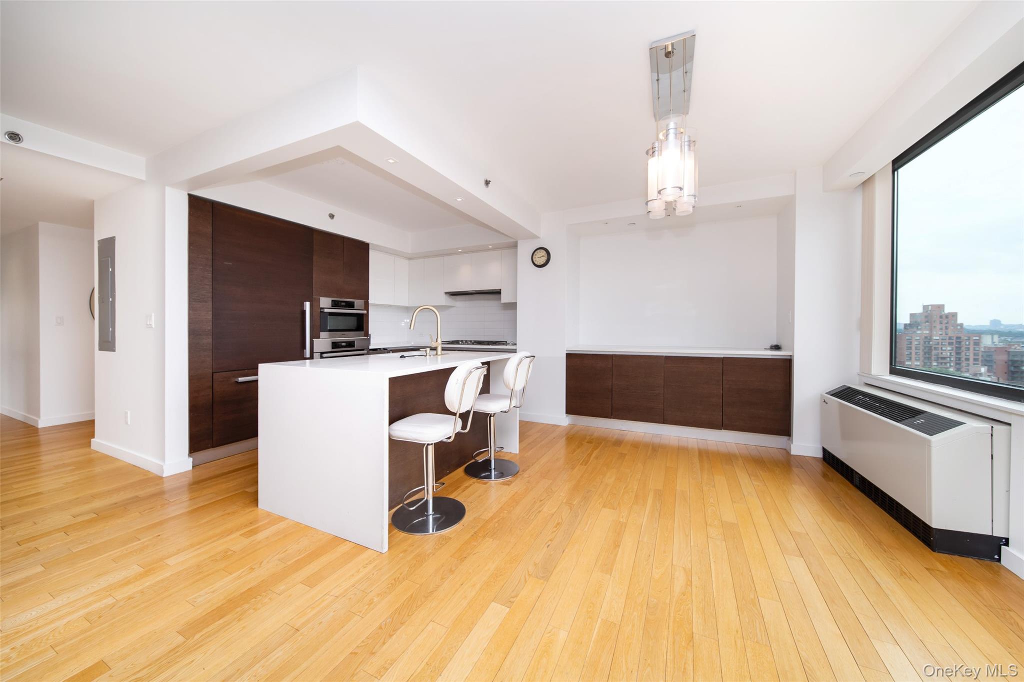 39-16 Prince Street Phb Property Photo 2