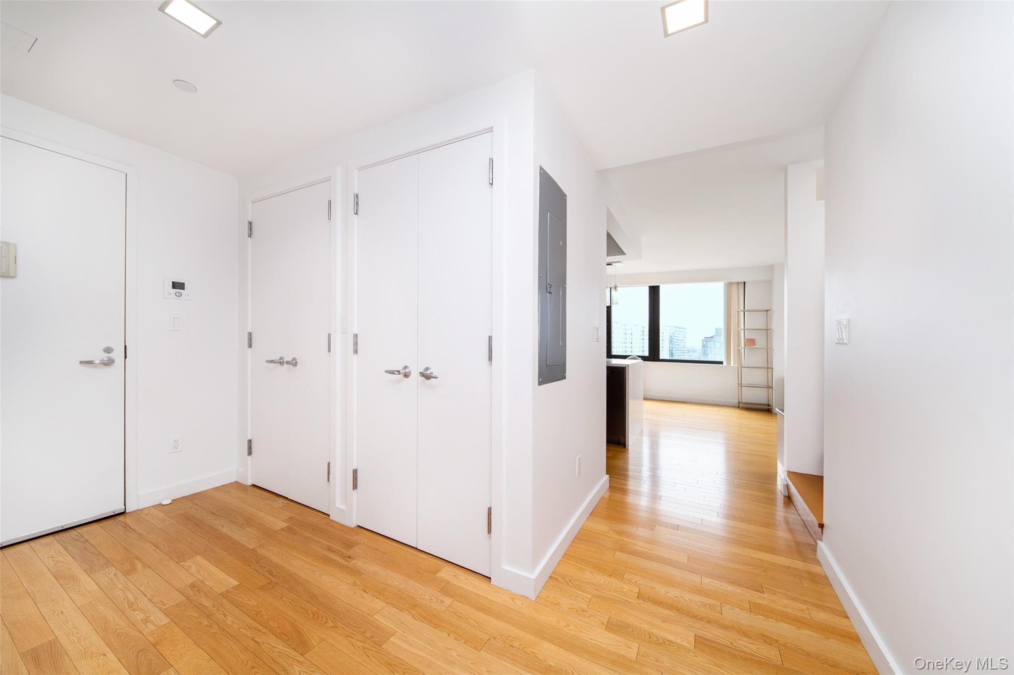 39-16 Prince Street Phb Property Photo 4