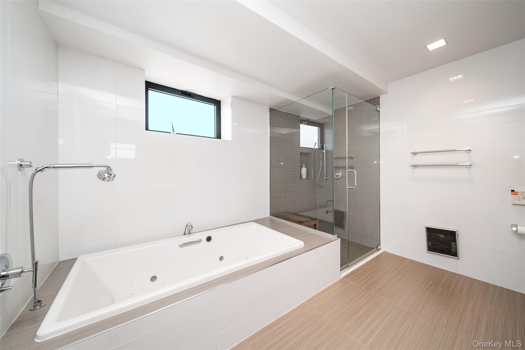 39-16 Prince Street Phb Property Photo 16