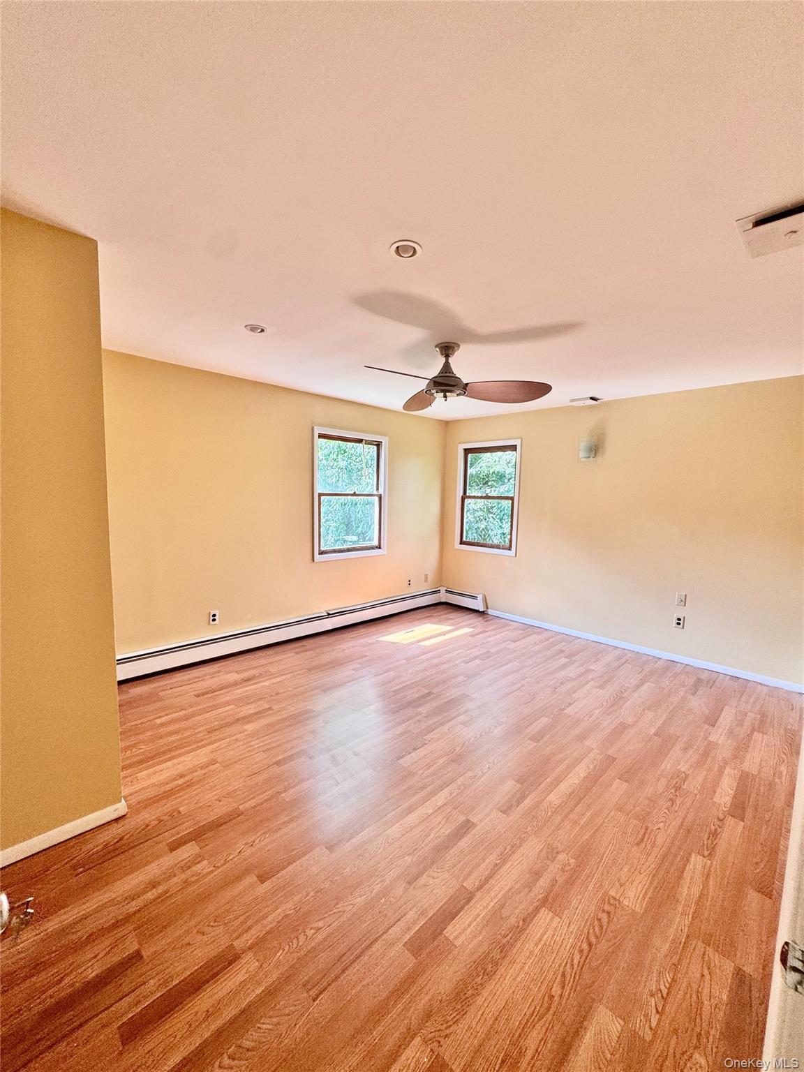 260 Oceanside Street Property Photo 5