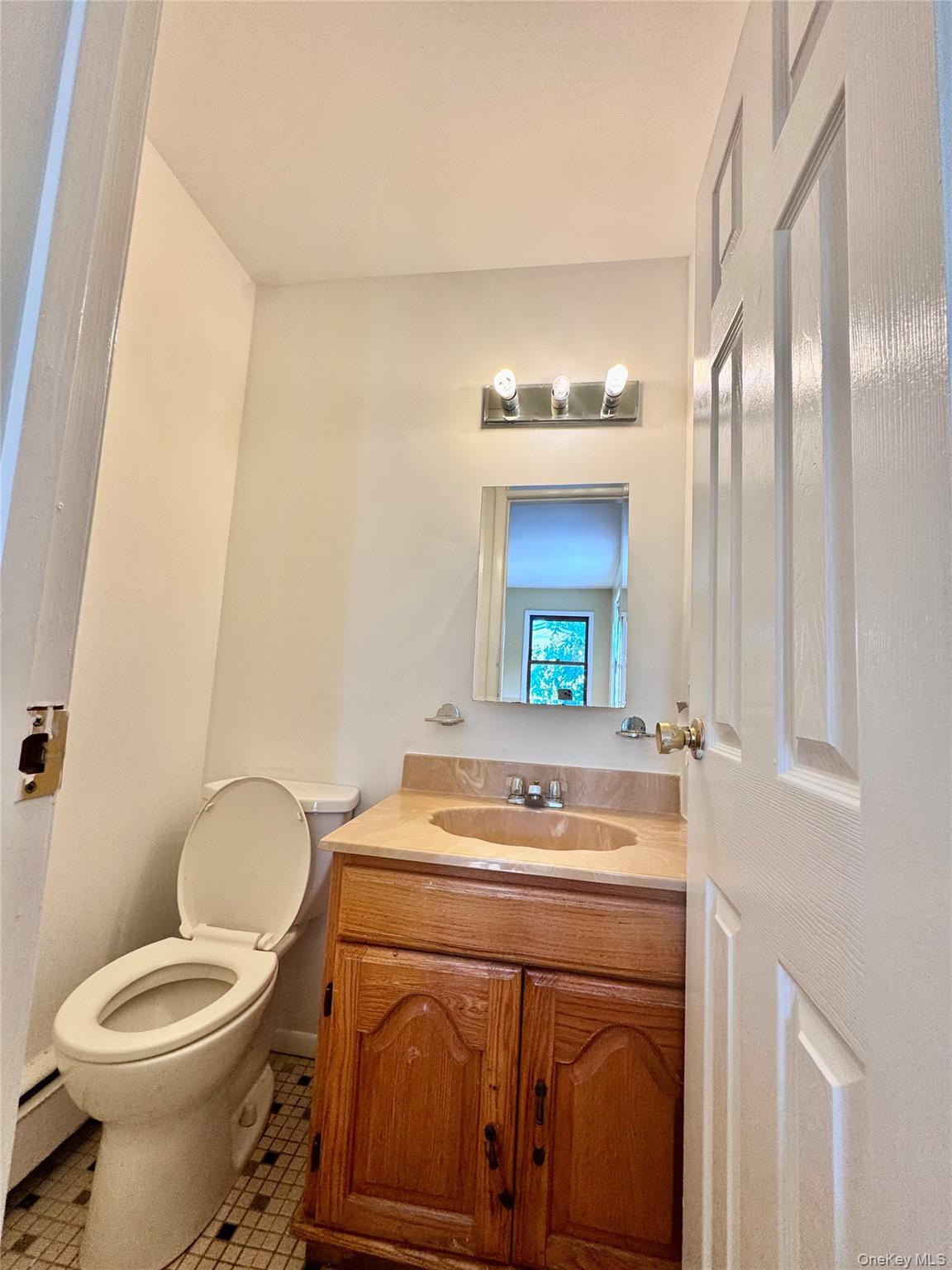 260 Oceanside Street Property Photo 7
