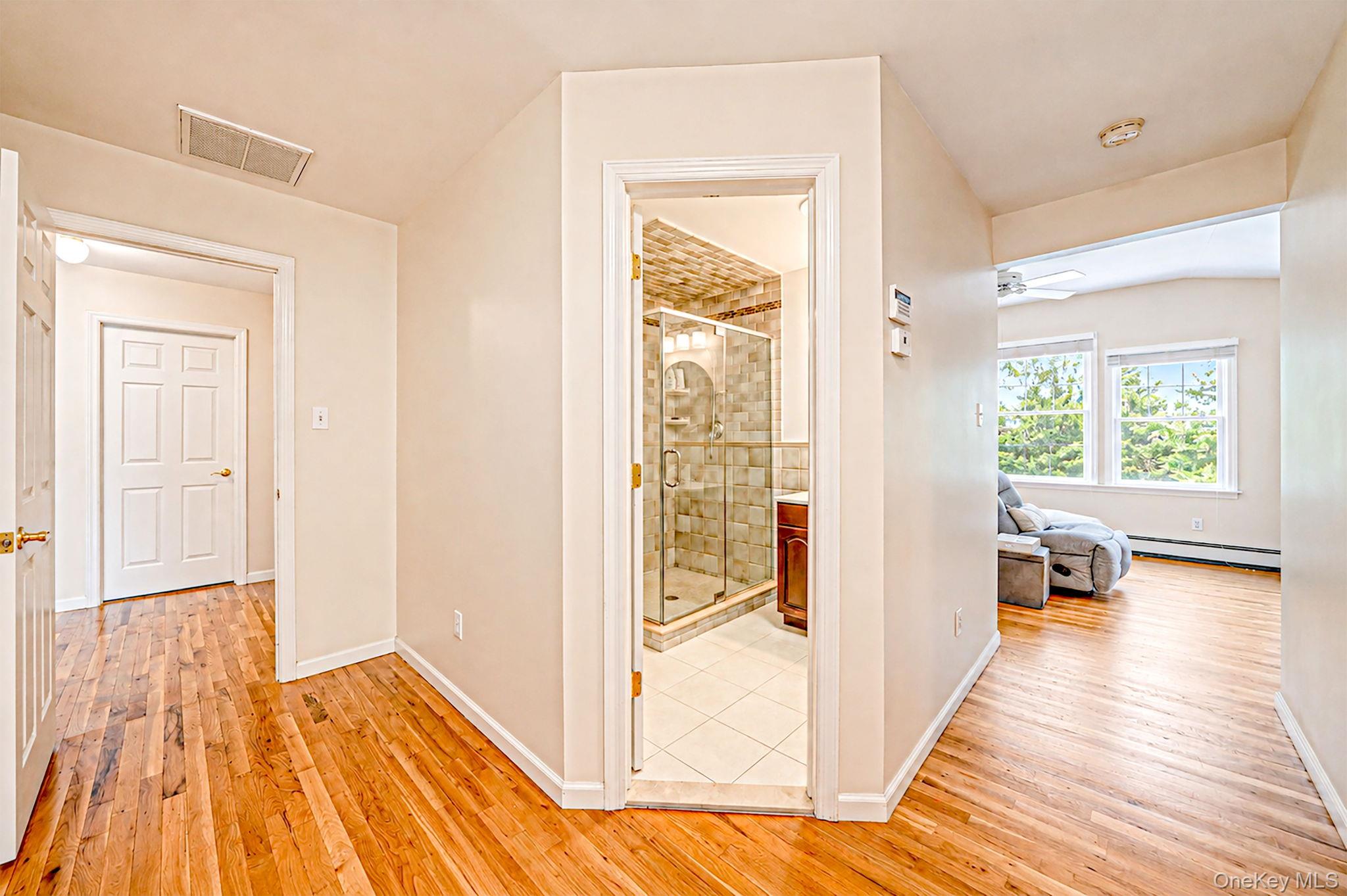 136 Vanderbilt Boulevard Property Photo 34