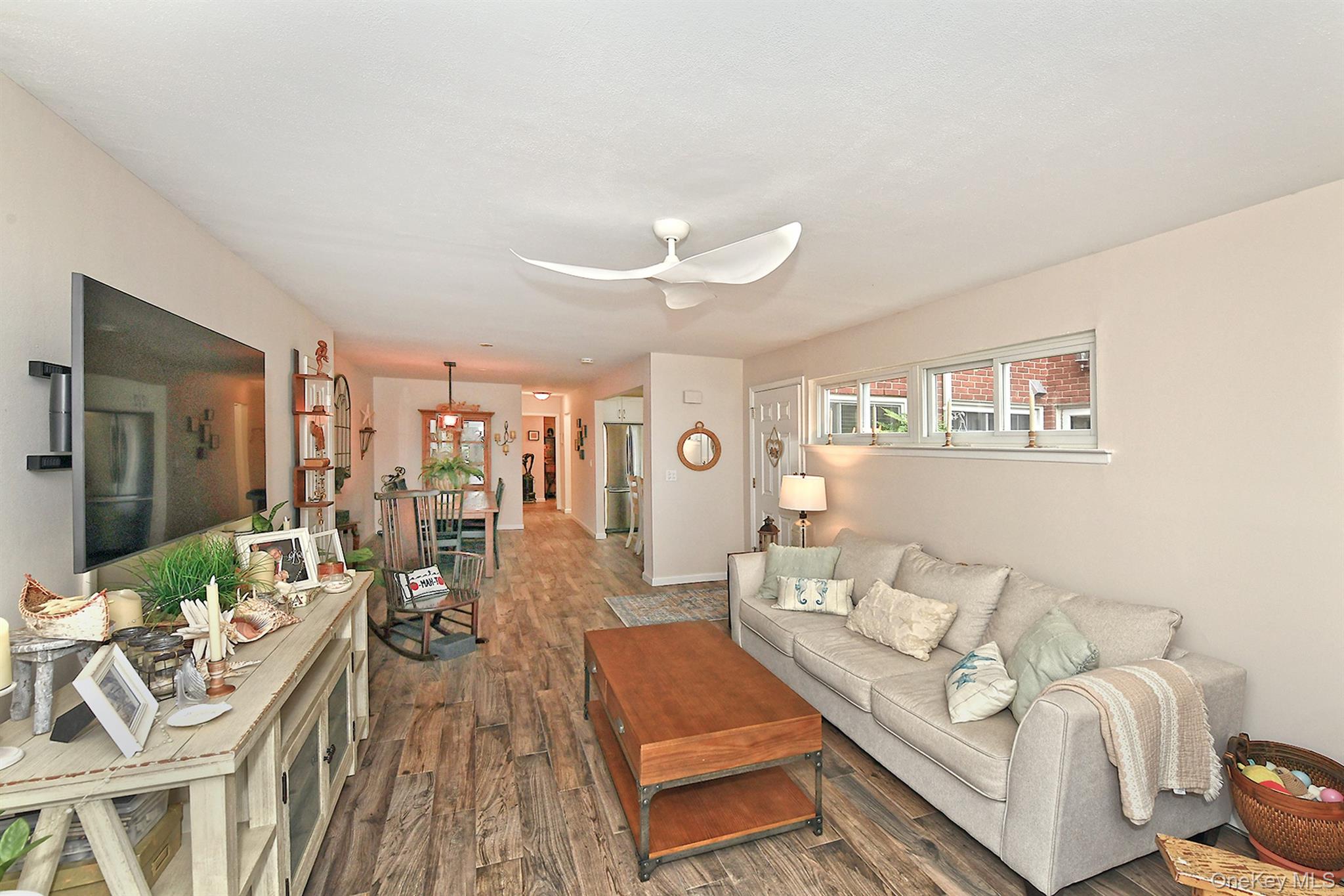 745 Conklin Street 18 Property Photo 14