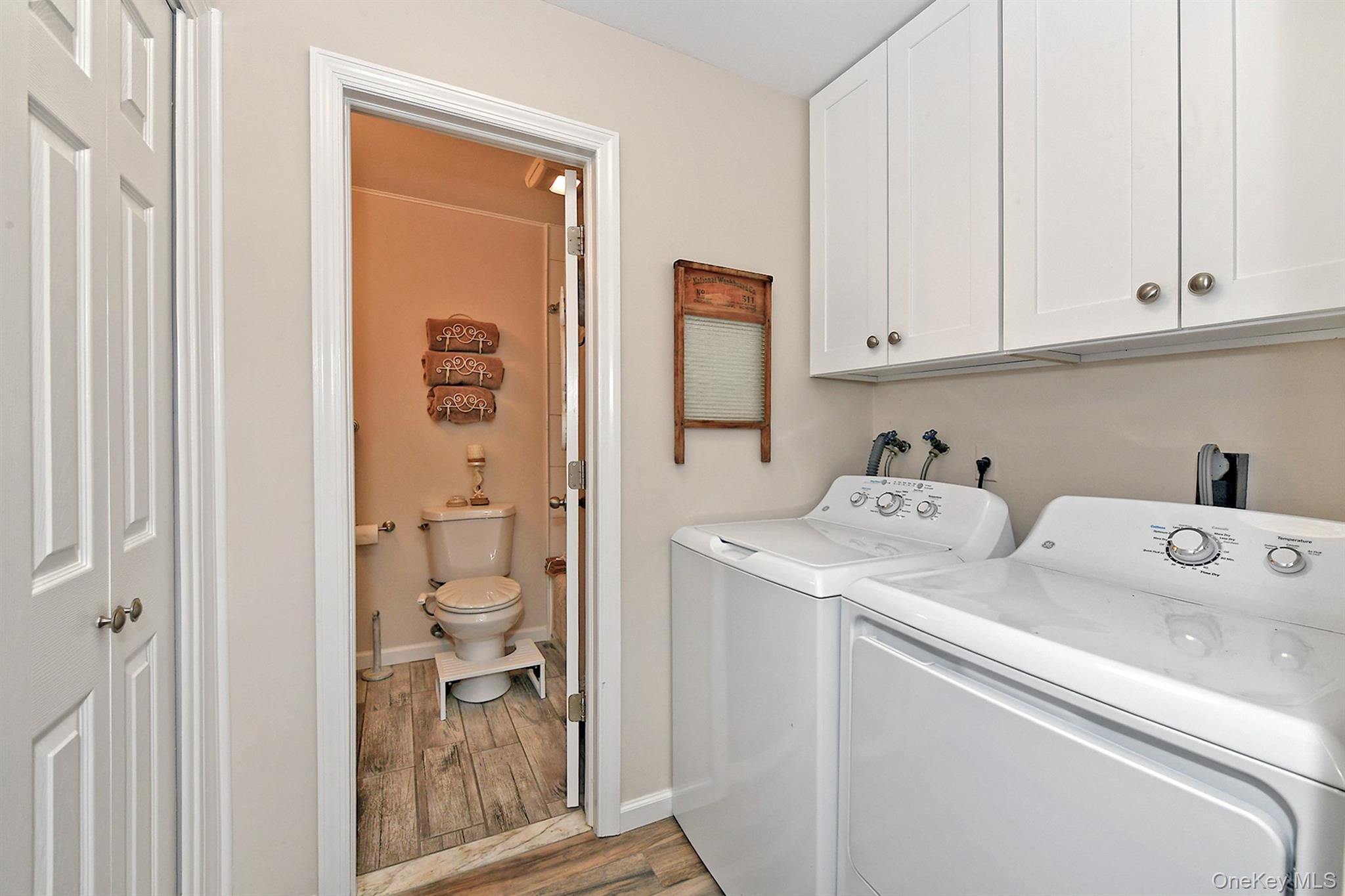 745 Conklin Street 18 Property Photo 18