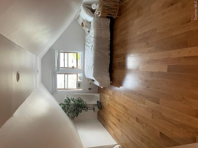 88-27 Aubery Ave. Property Photo 4