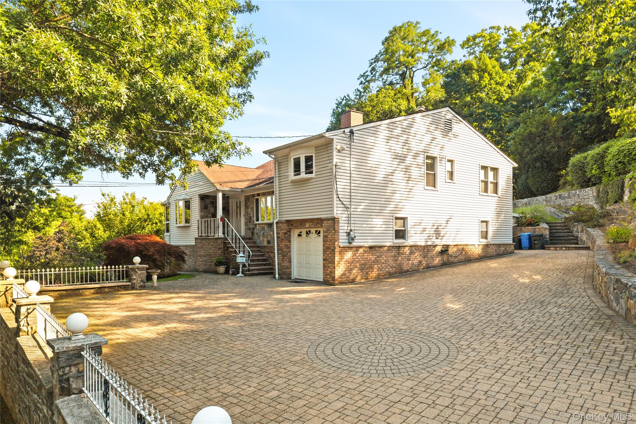 81 Avondale Road Property Photo 6