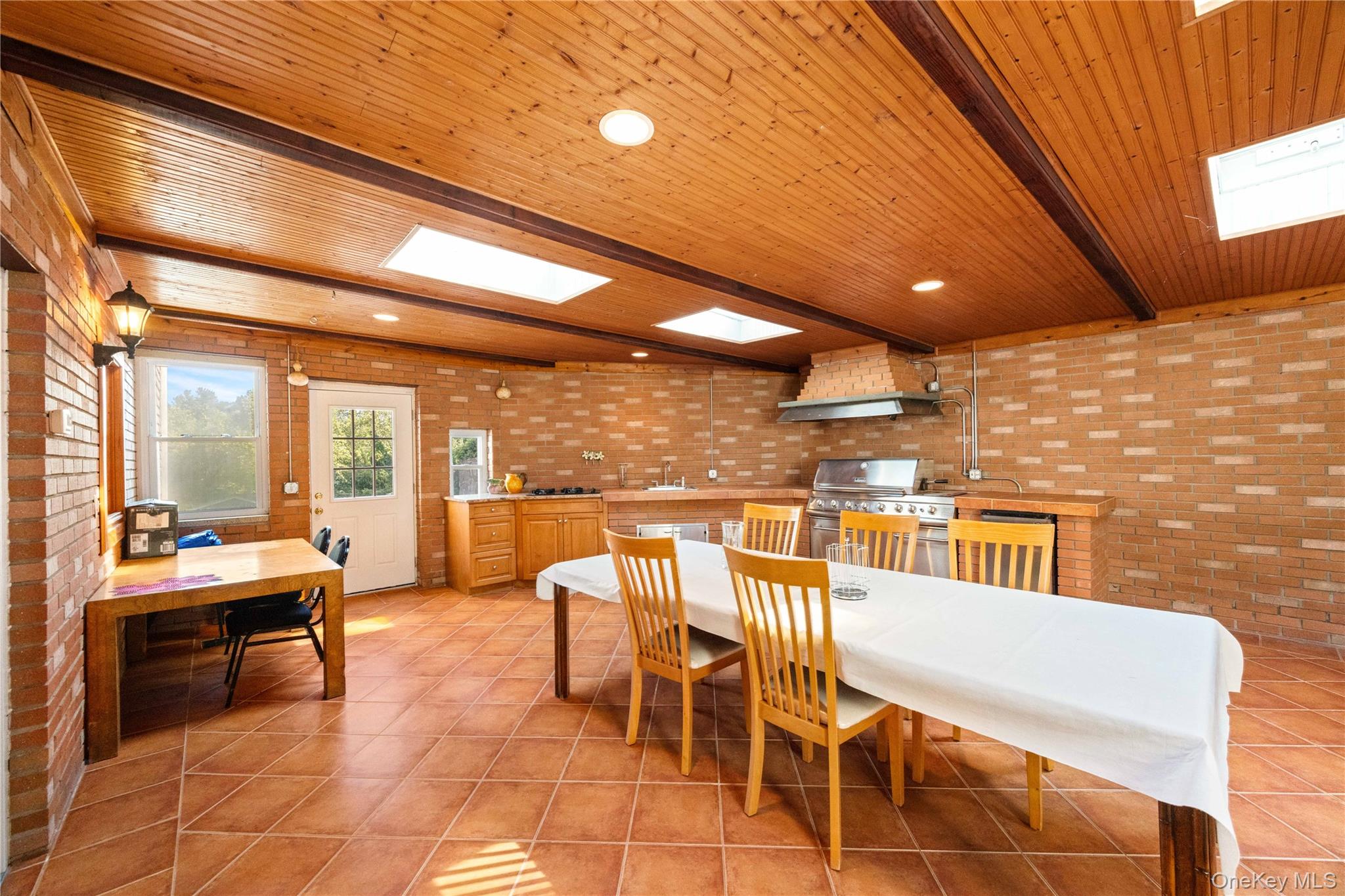 81 Avondale Road Property Photo 31