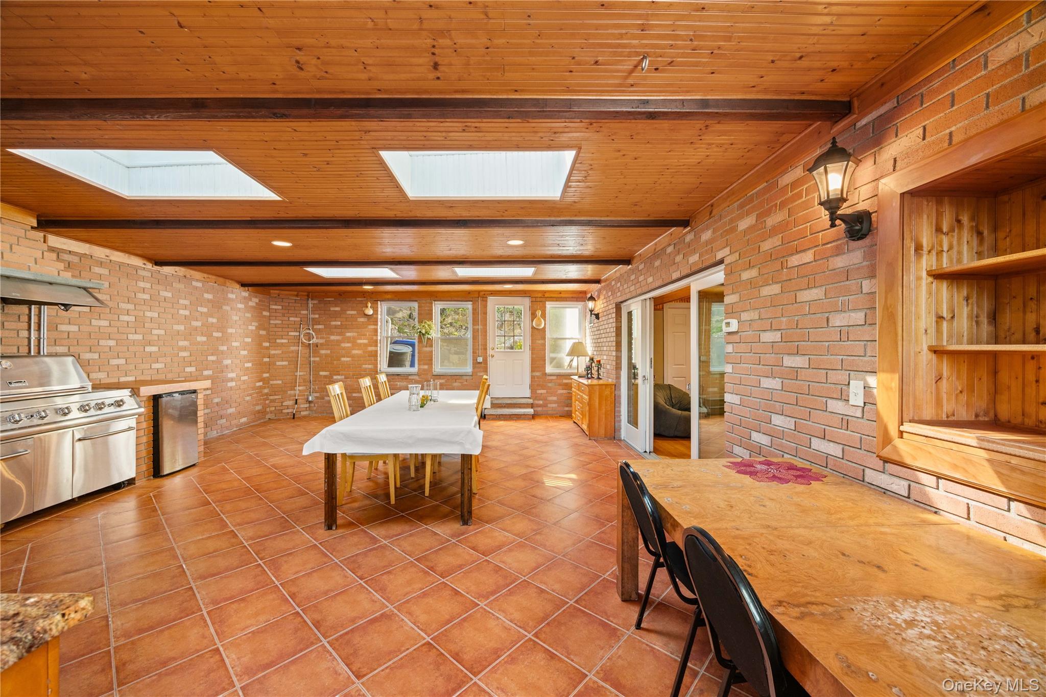 81 Avondale Road Property Photo 32