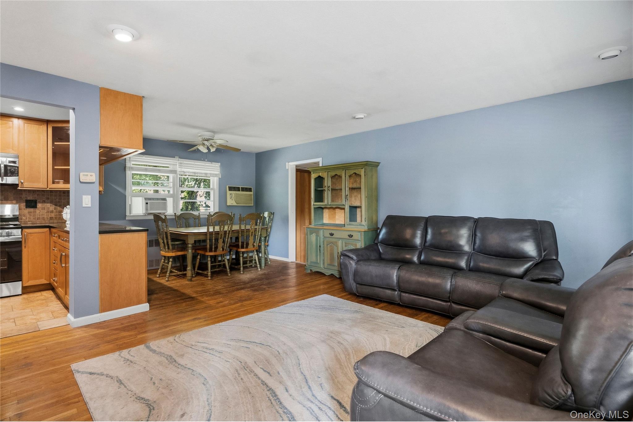 1691 Ivanhoe Drive Property Photo 4